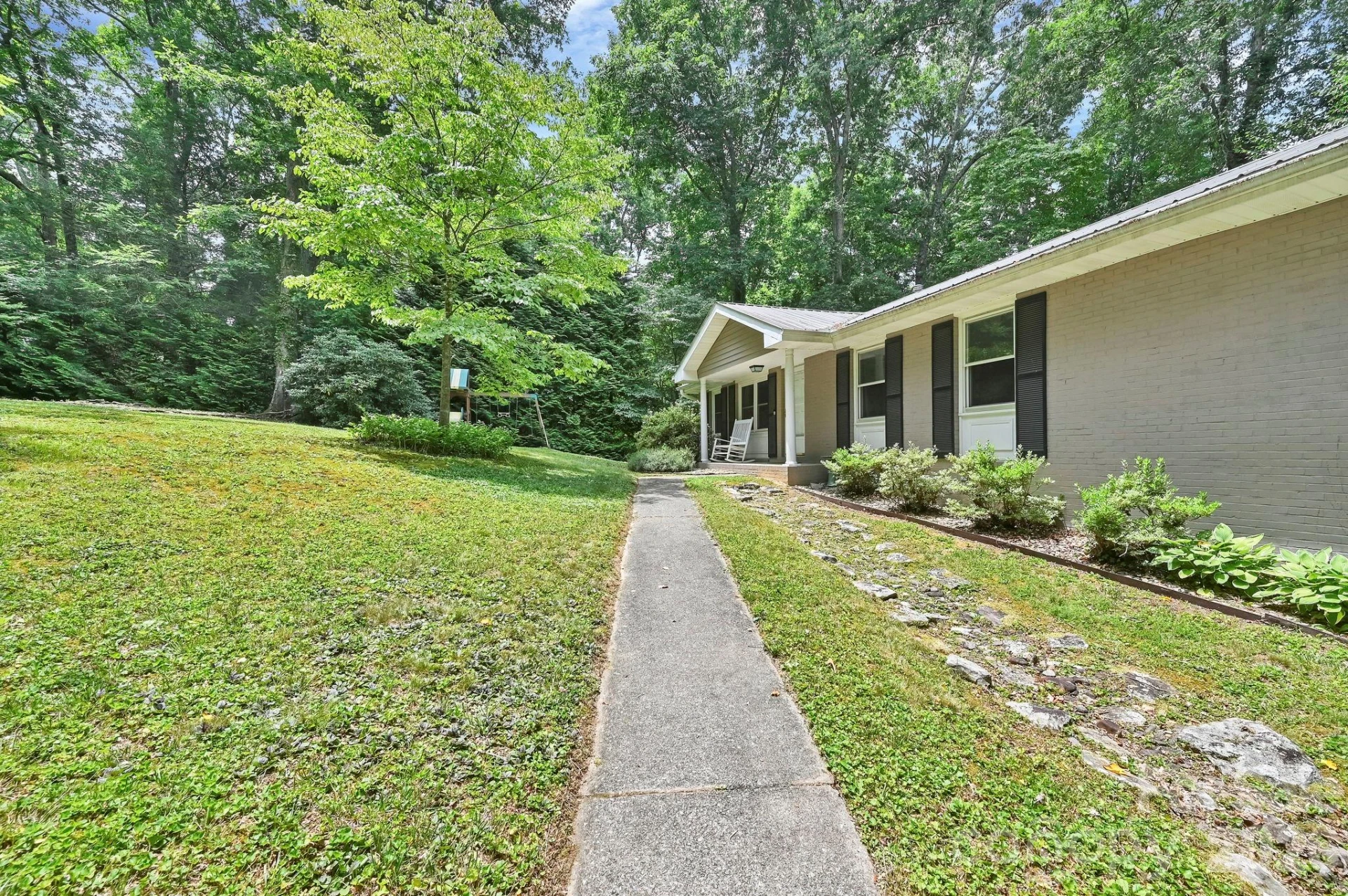 222 Timberlane Drive - Photo 5