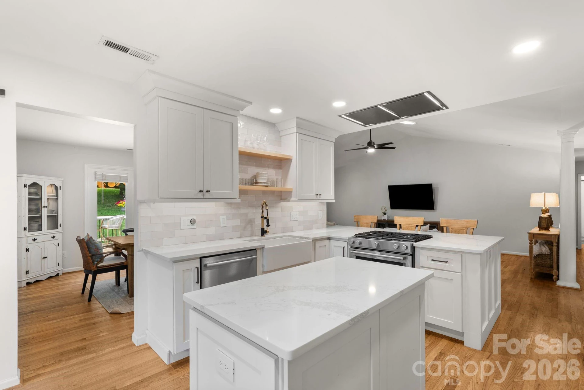239 Windsor Forest Circle - Photo 8