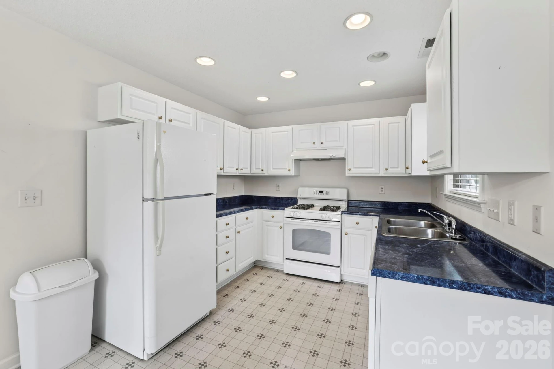 99 Yadkin Road - Photo 17