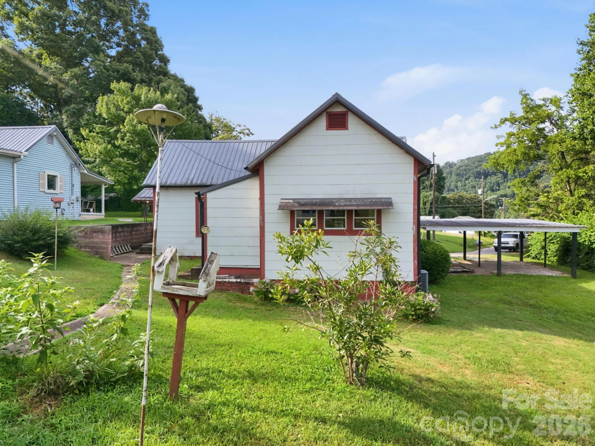 209 Virginia Avenue - Photo 4