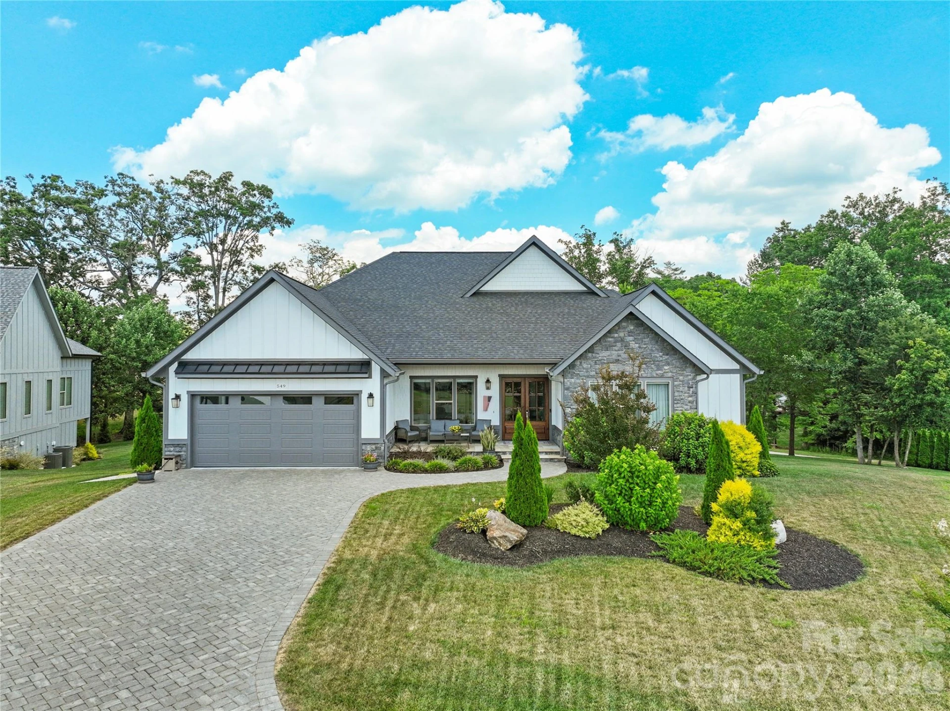 549 Daniel Circle Drive - Photo 2