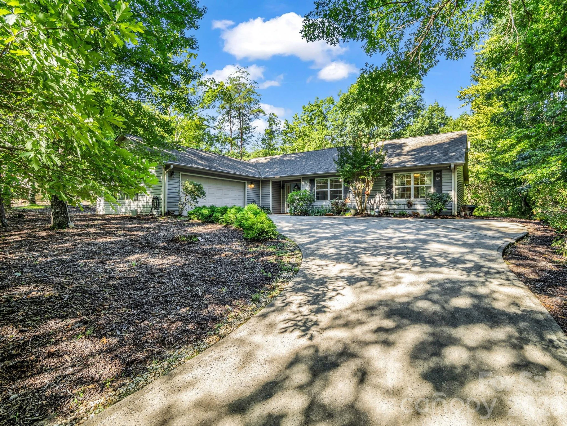 141 Dalton Court - Photo 2