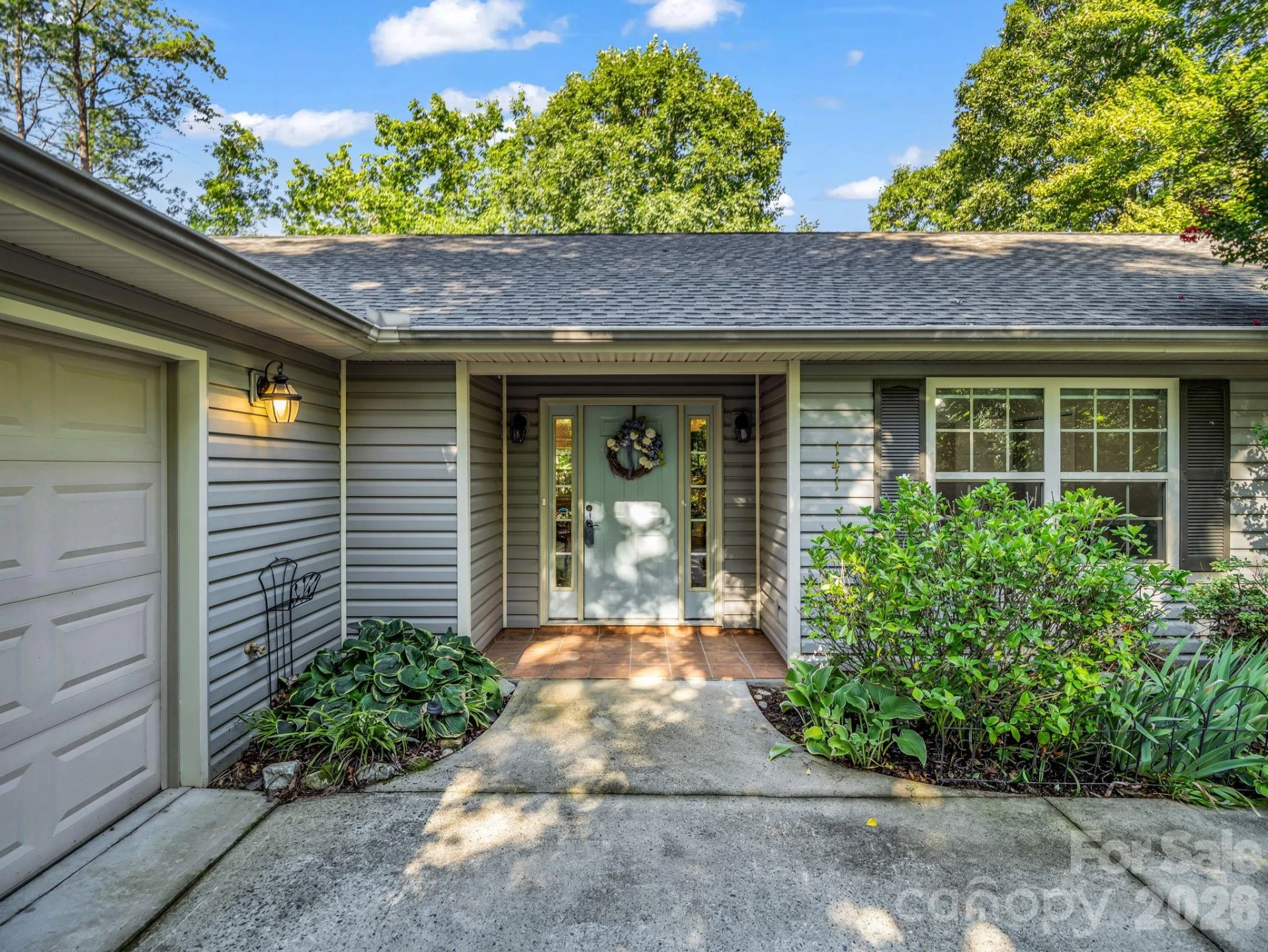141 Dalton Court - Photo 3