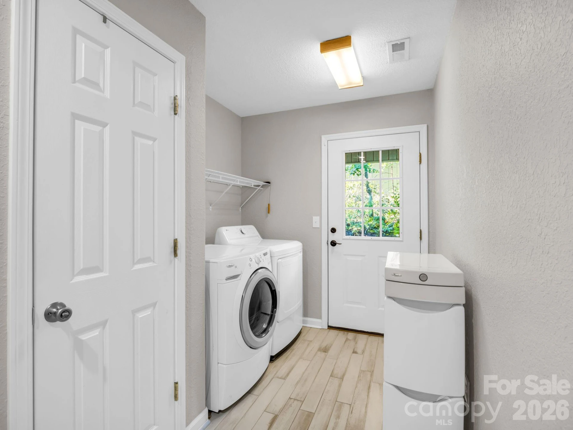 141 Dalton Court - Photo 33