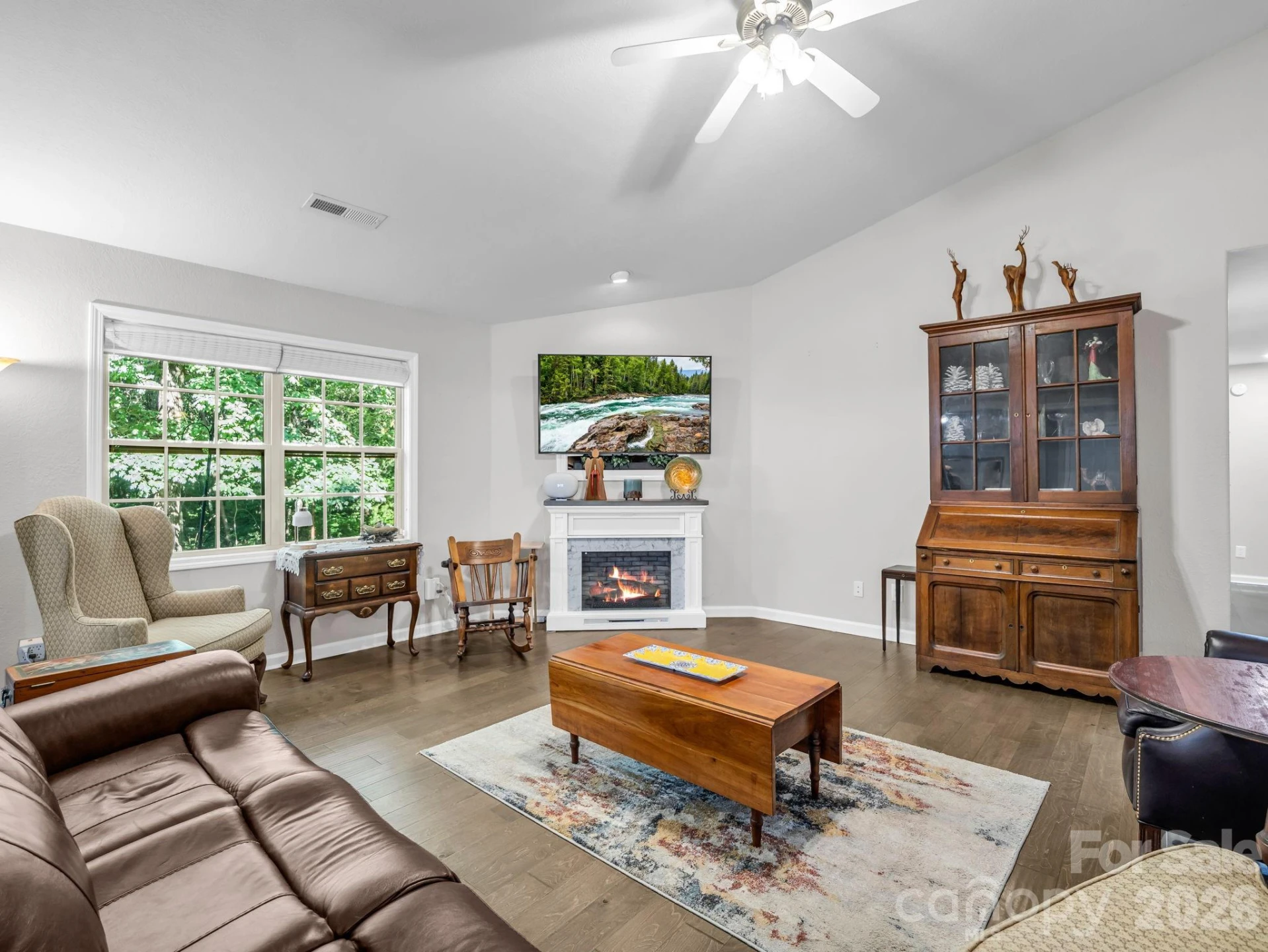141 Dalton Court - Photo 5
