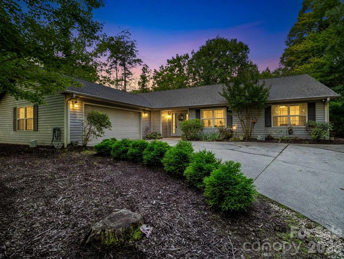 141 Dalton Court - Photo 43