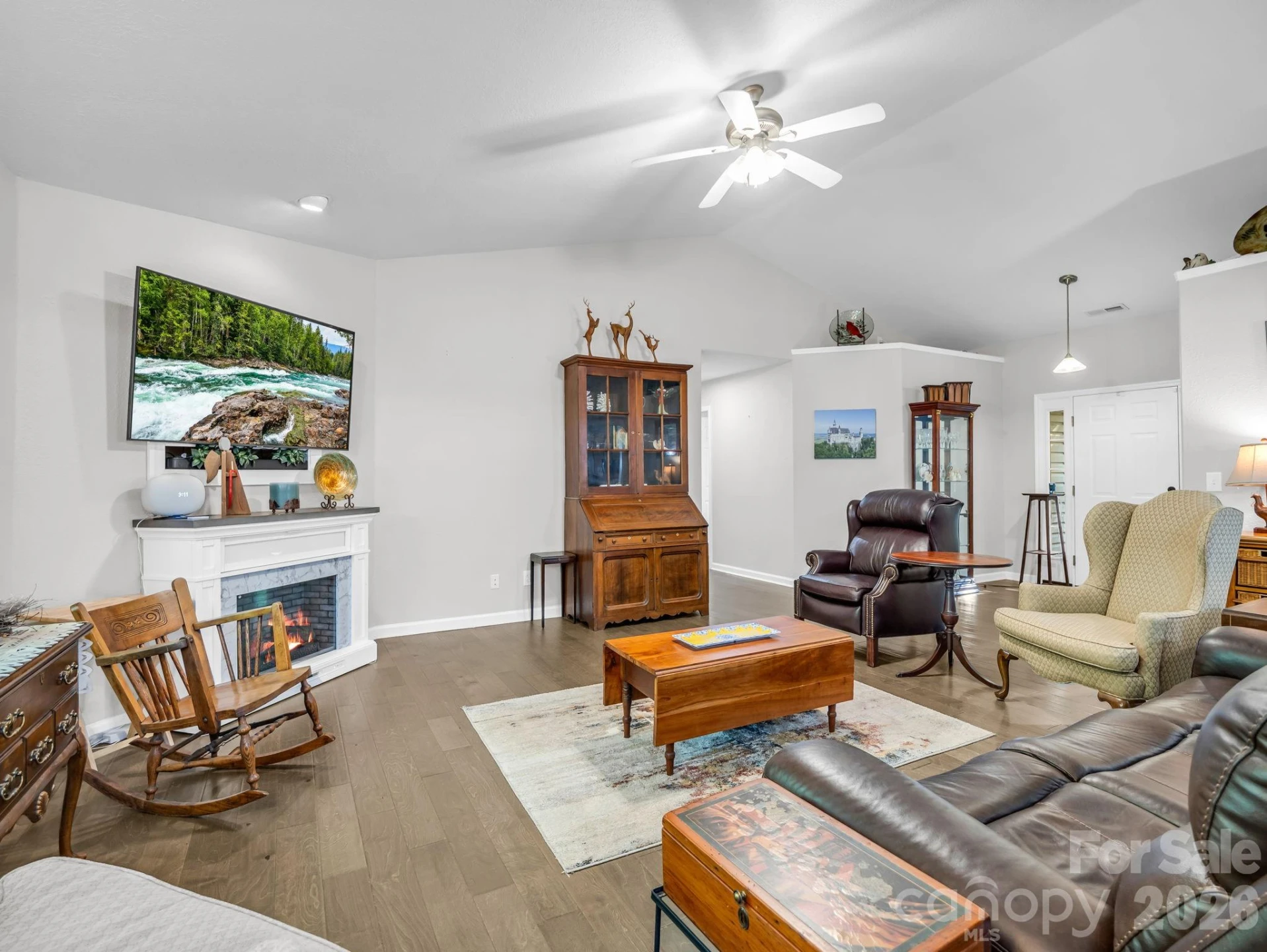 141 Dalton Court - Photo 6