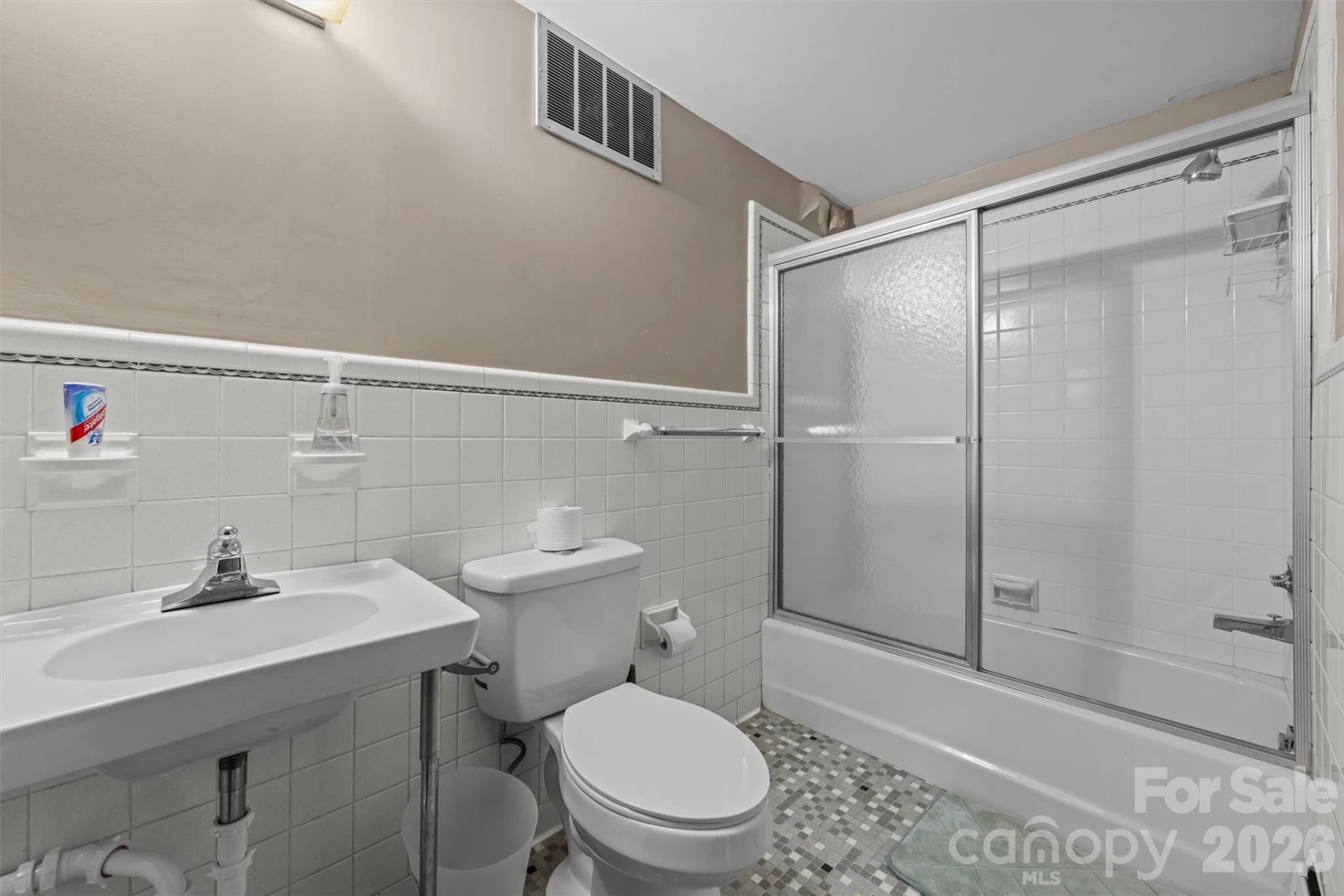 21 Hamburg Drive - Photo 32