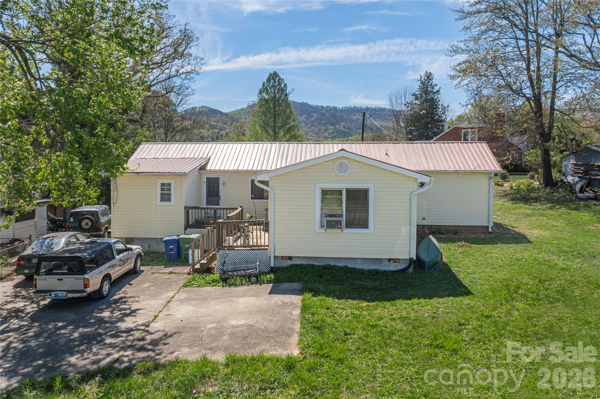 11 E Porter Road