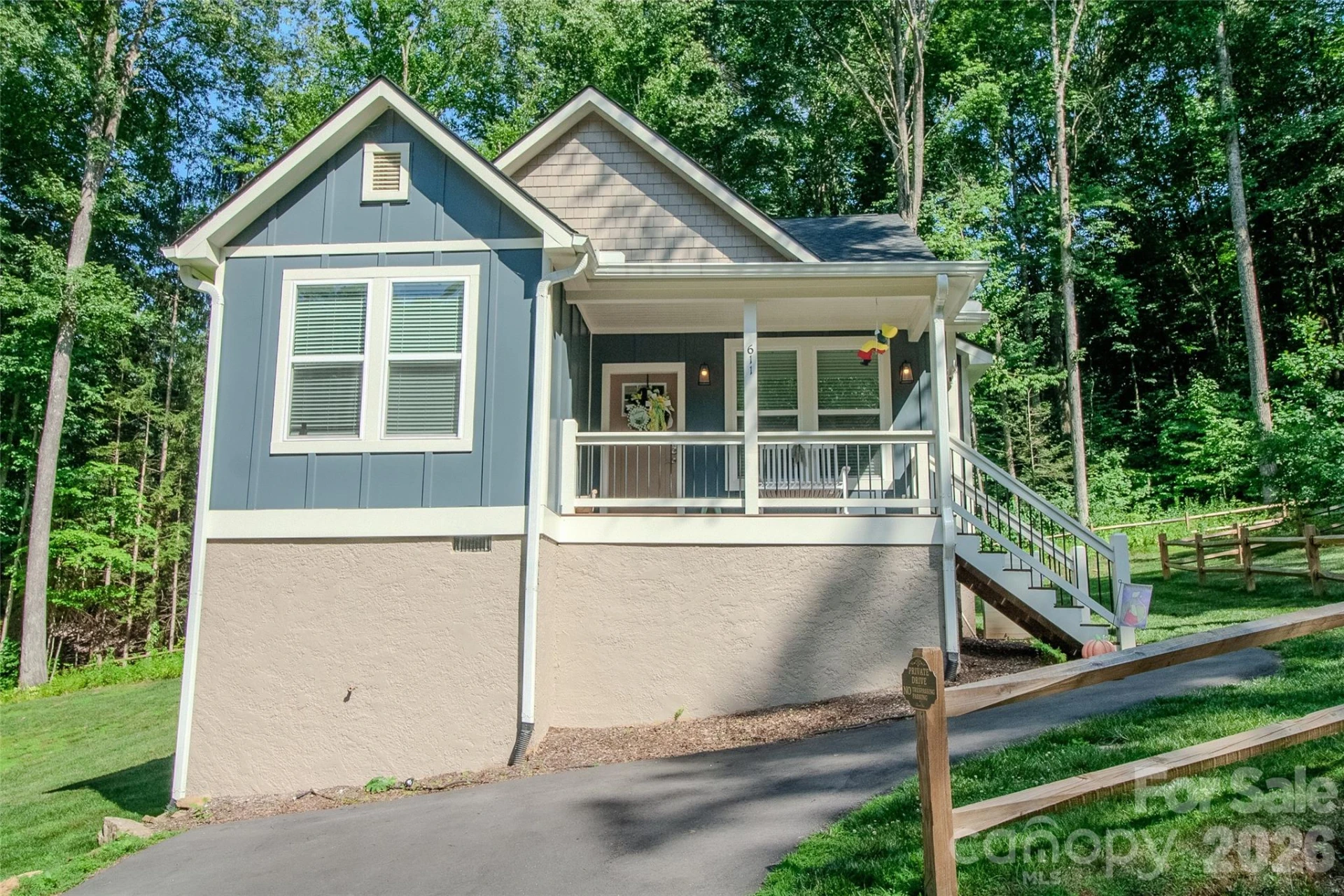 611 Twinbrook Lane - Photo 2