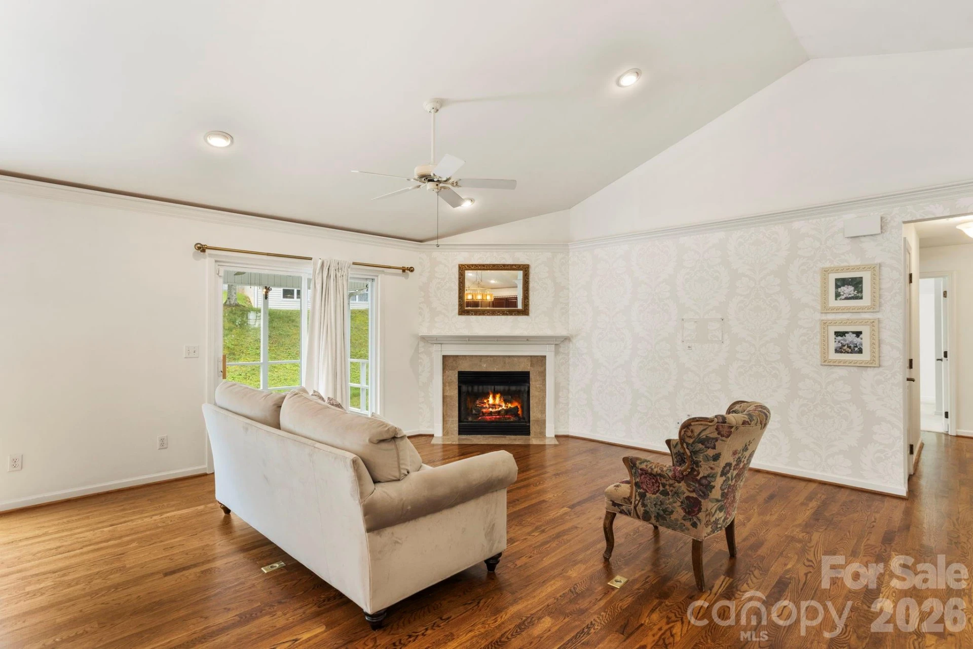 315 Charlestown Drive - Photo 7