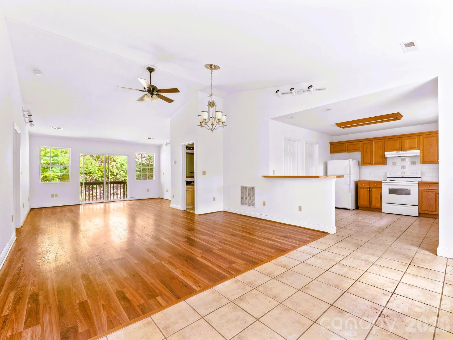 269 Pinewood Knoll Drive - Photo 2