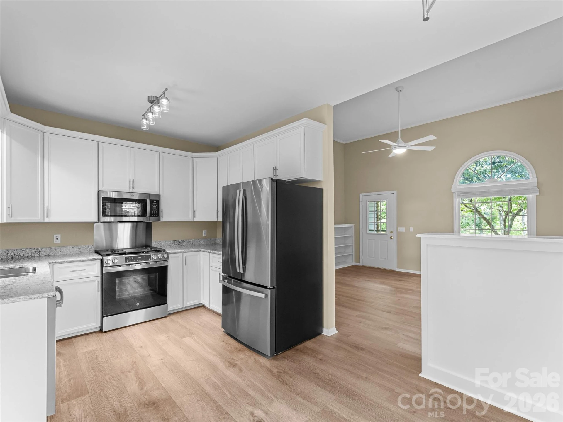 66 Hyde Avenue - Photo 6