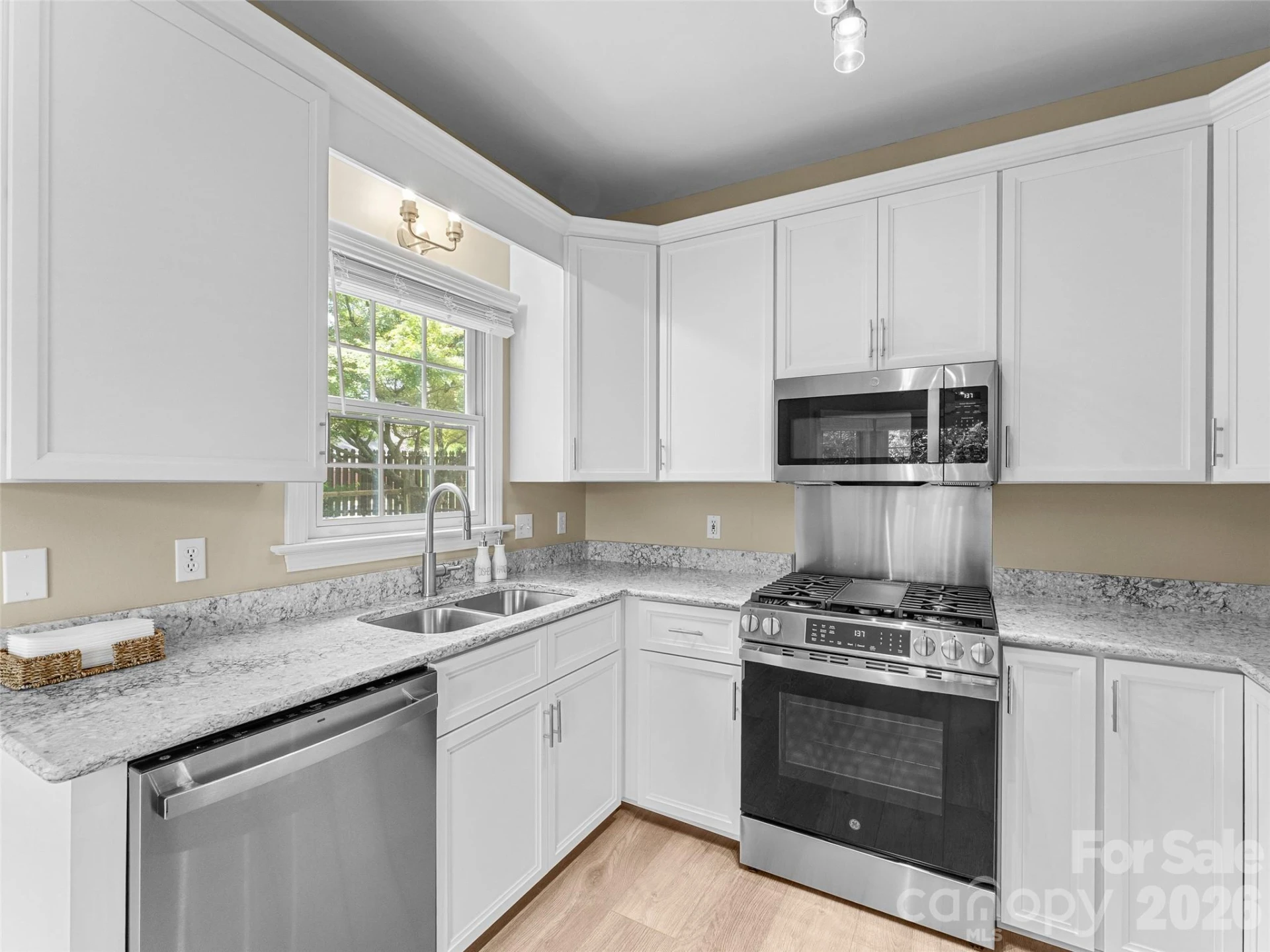 66 Hyde Avenue - Photo 7
