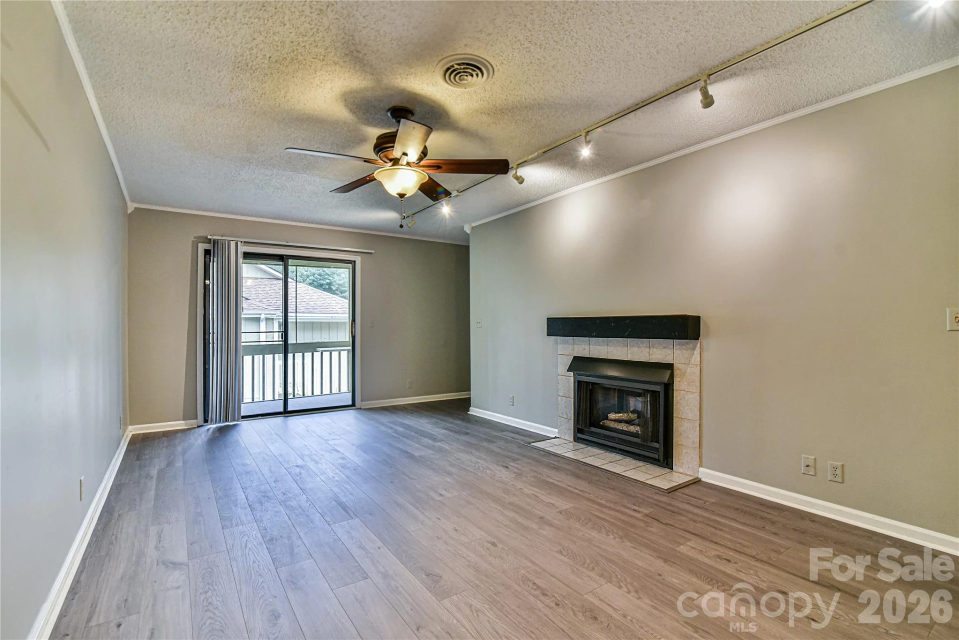 110 Heywood Road #8D - Photo 2