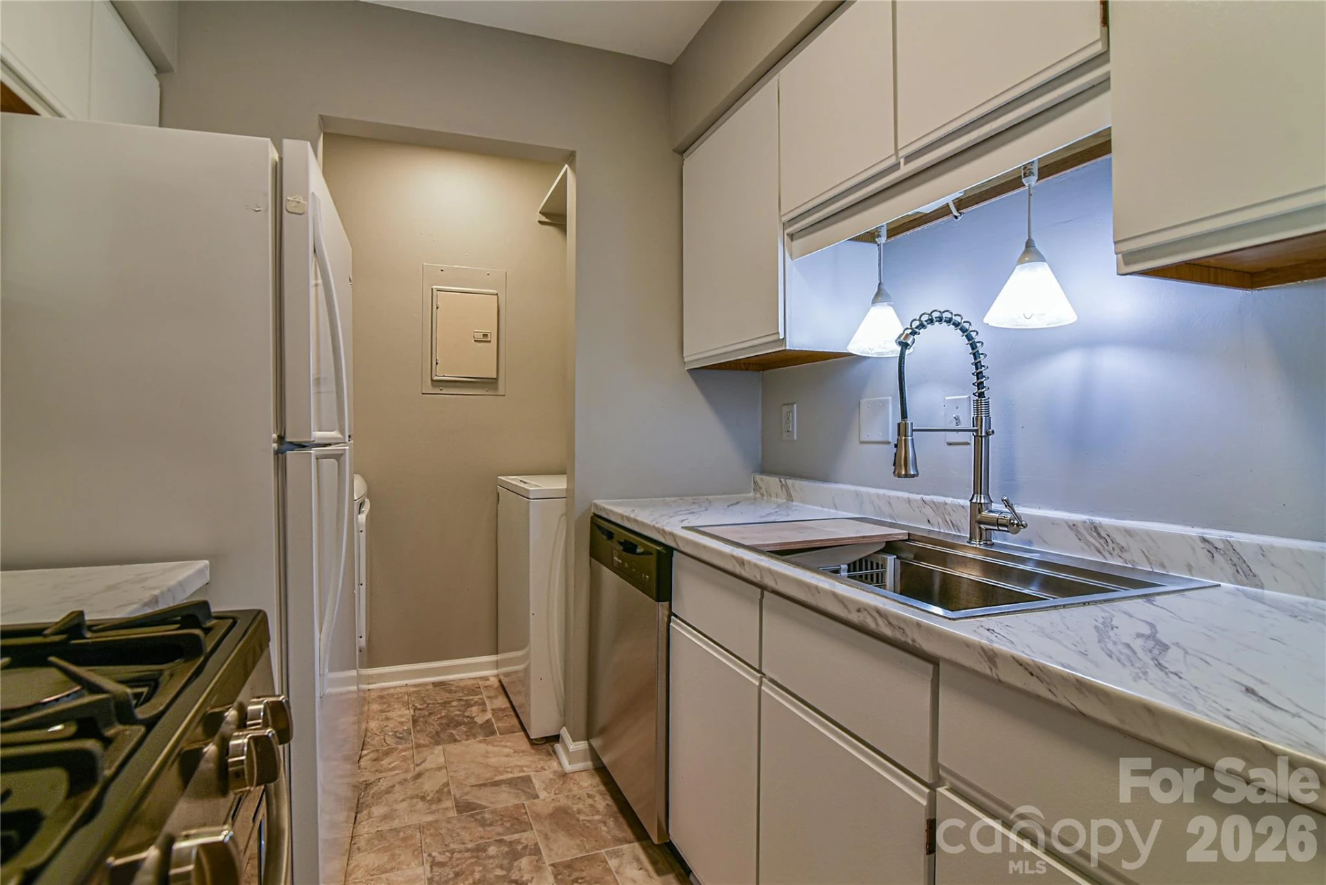 110 Heywood Road #8D - Photo 8