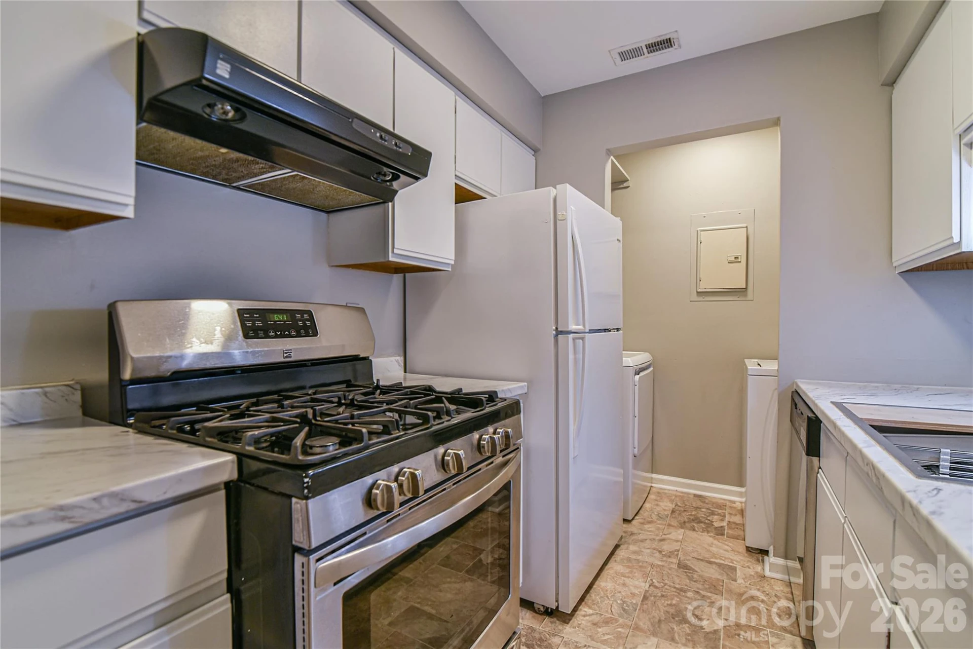 110 Heywood Road #8D - Photo 9