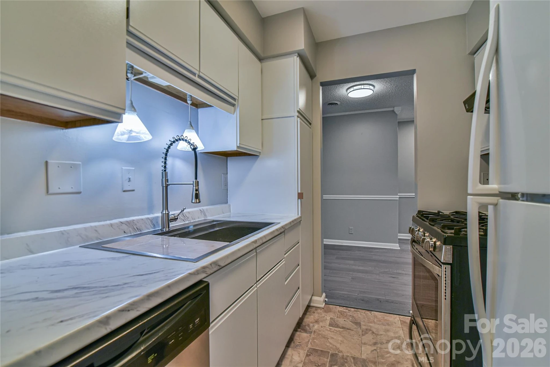110 Heywood Road #8D - Photo 10