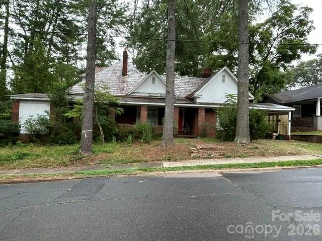 129 Pine Street - Photo 2