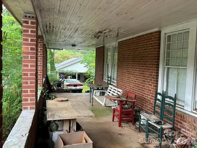 129 Pine Street - Photo 4