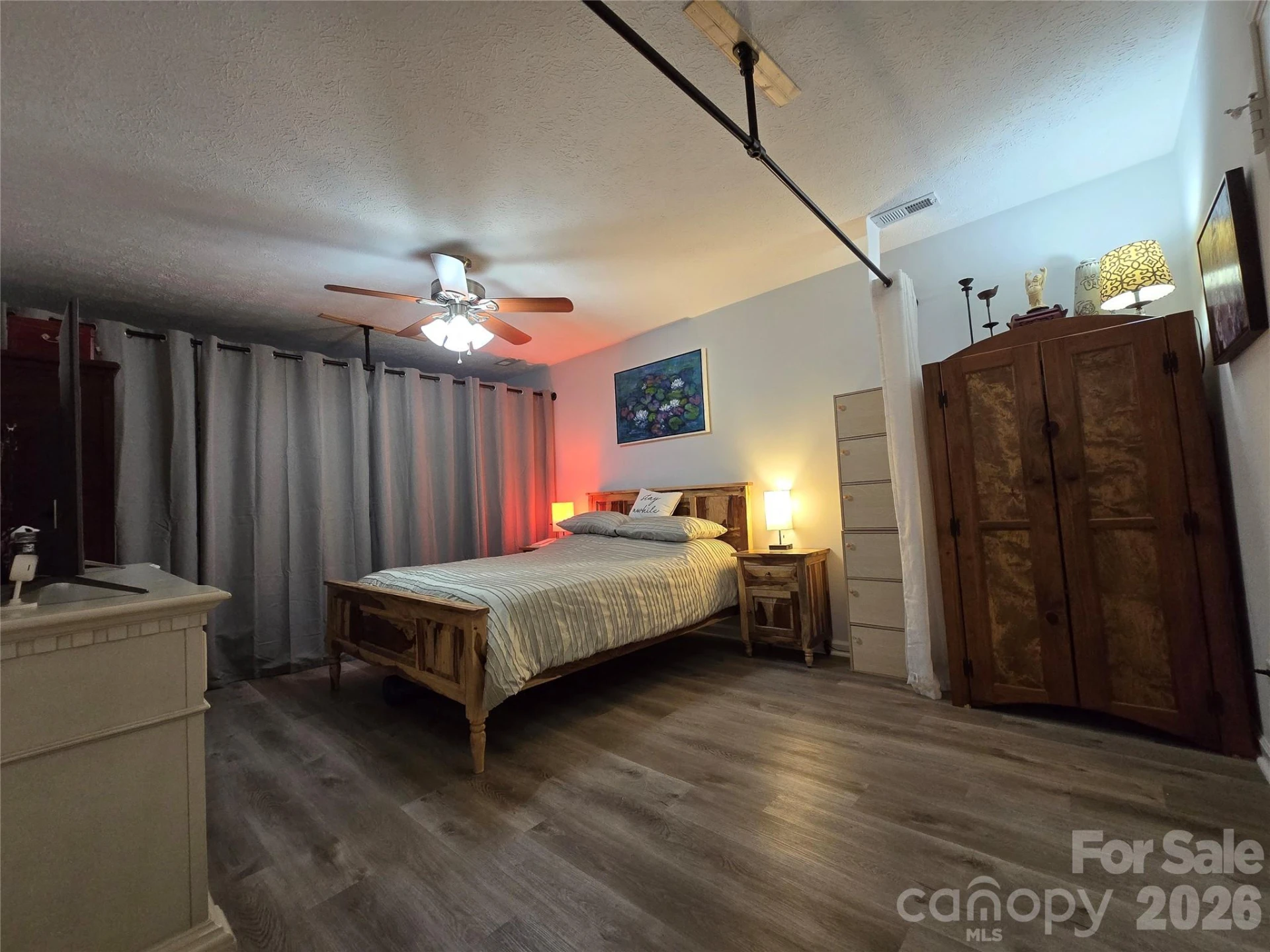 142 N Main Street - Photo 23