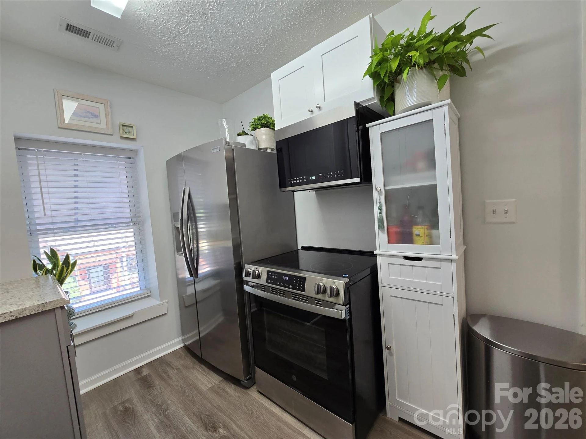142 N Main Street - Photo 27