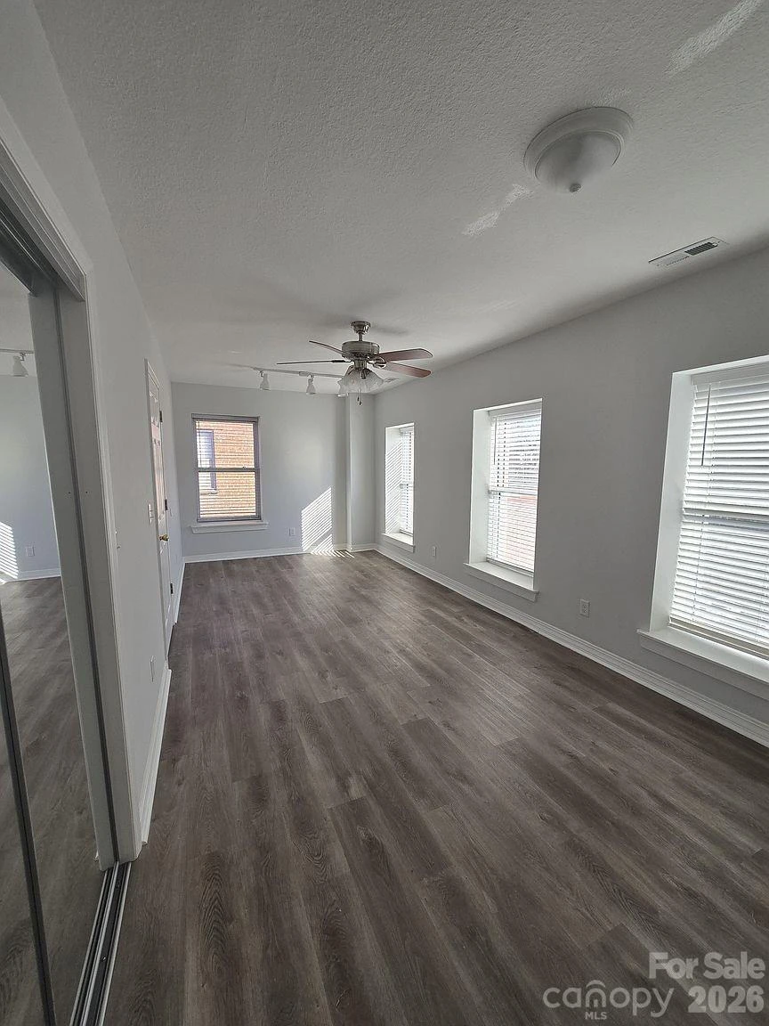 142 N Main Street - Photo 34