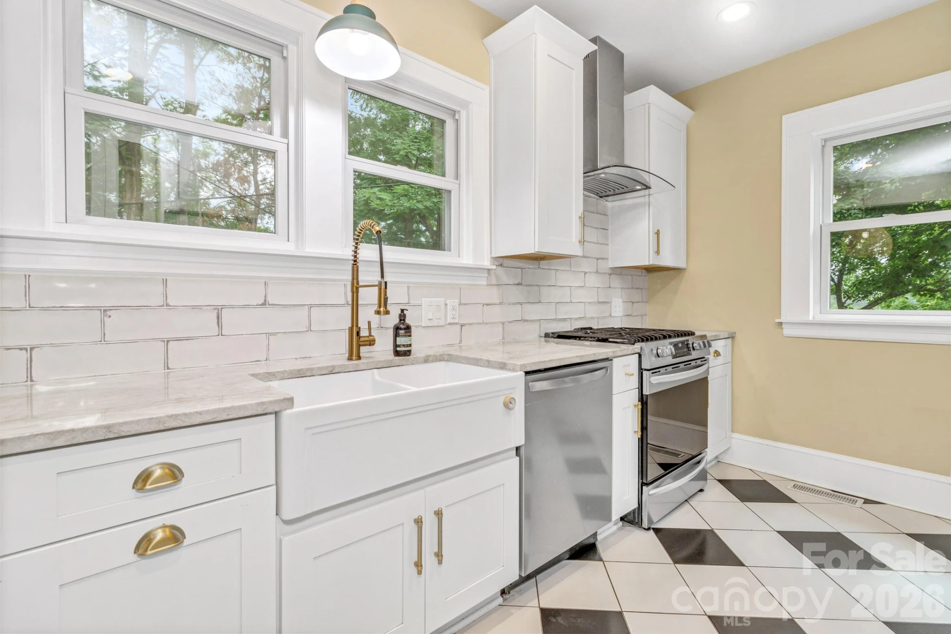 22 Fenner Avenue - Photo 16
