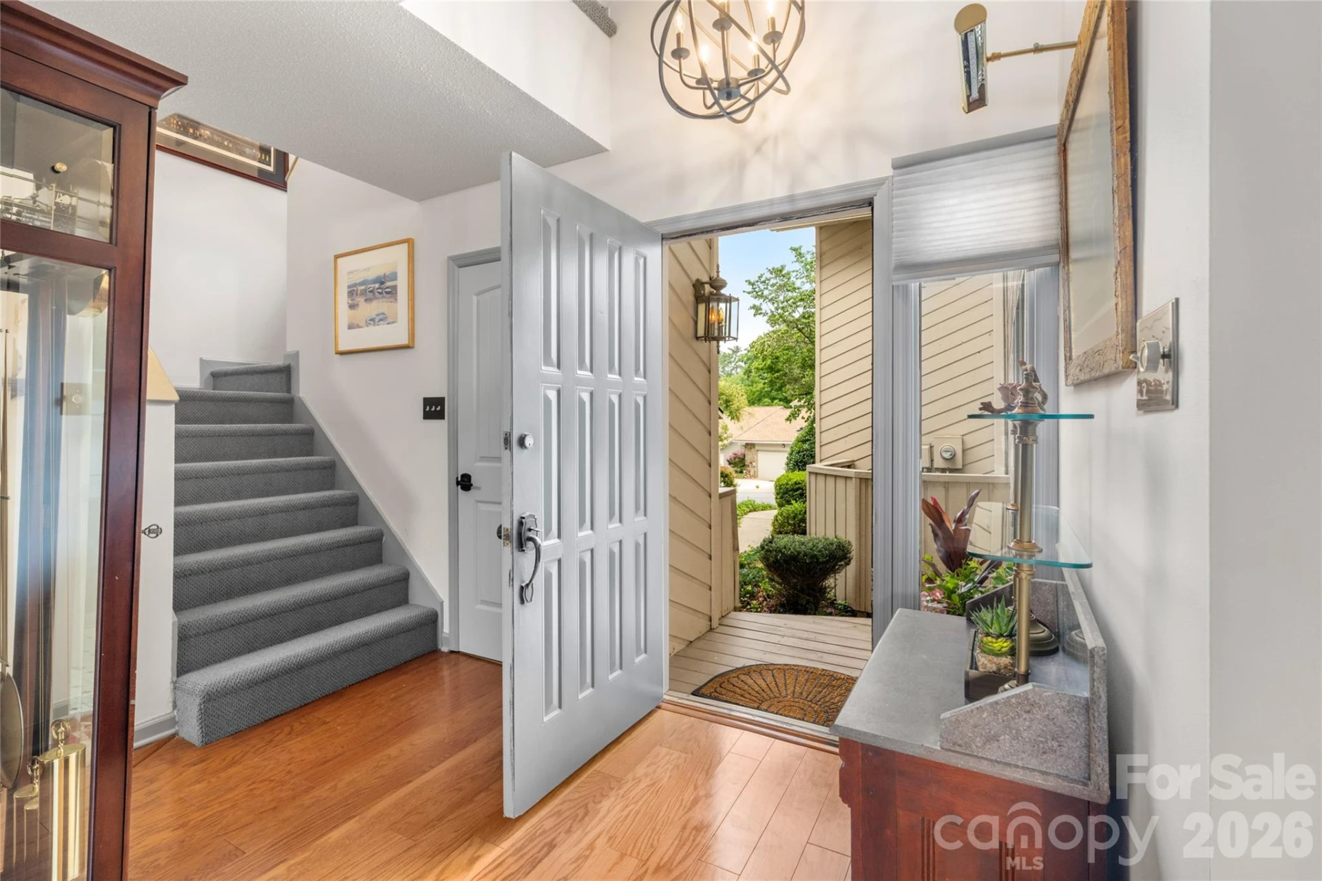 106 Deerlake Drive - Photo 8