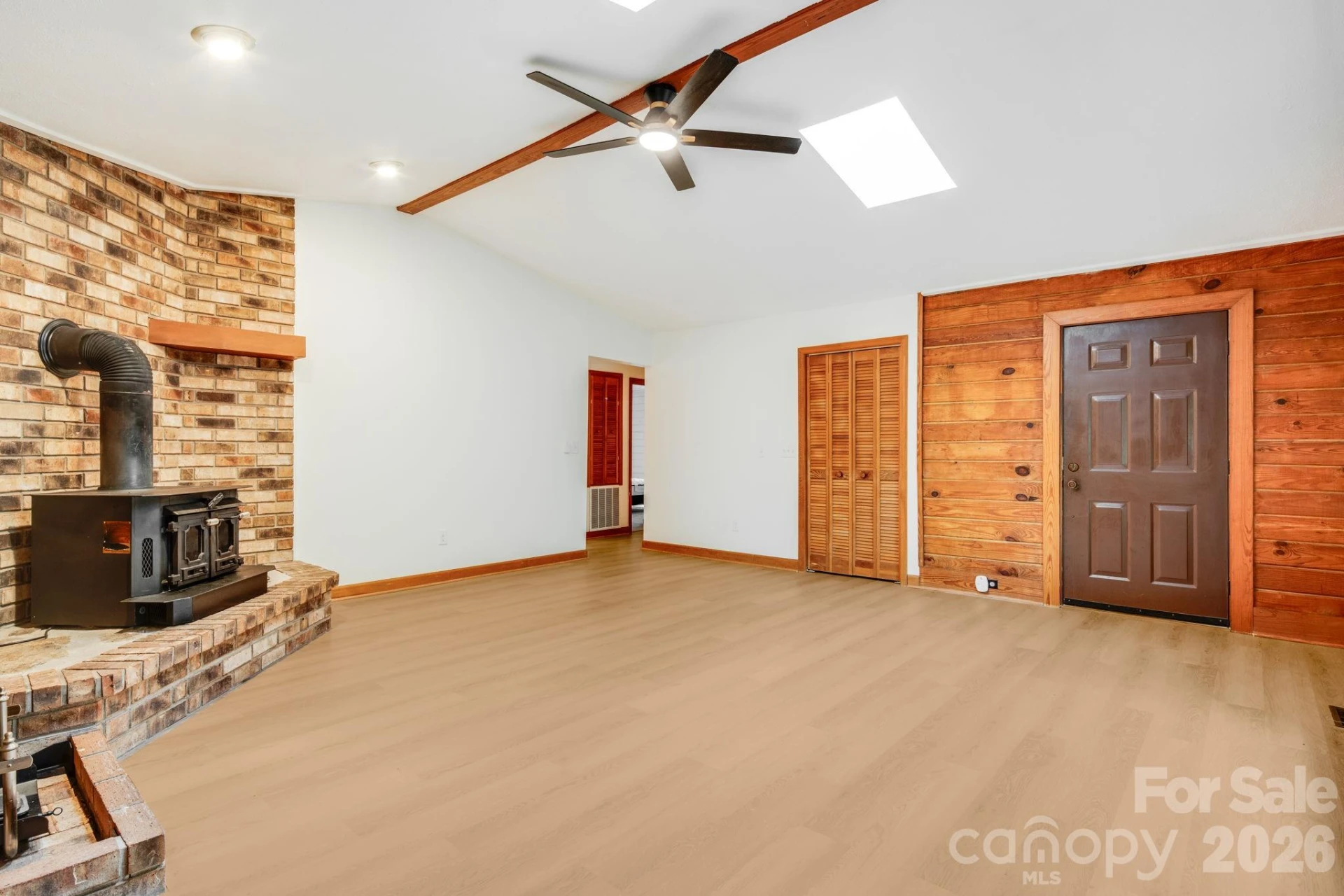 423 Rambling Drive - Photo 9