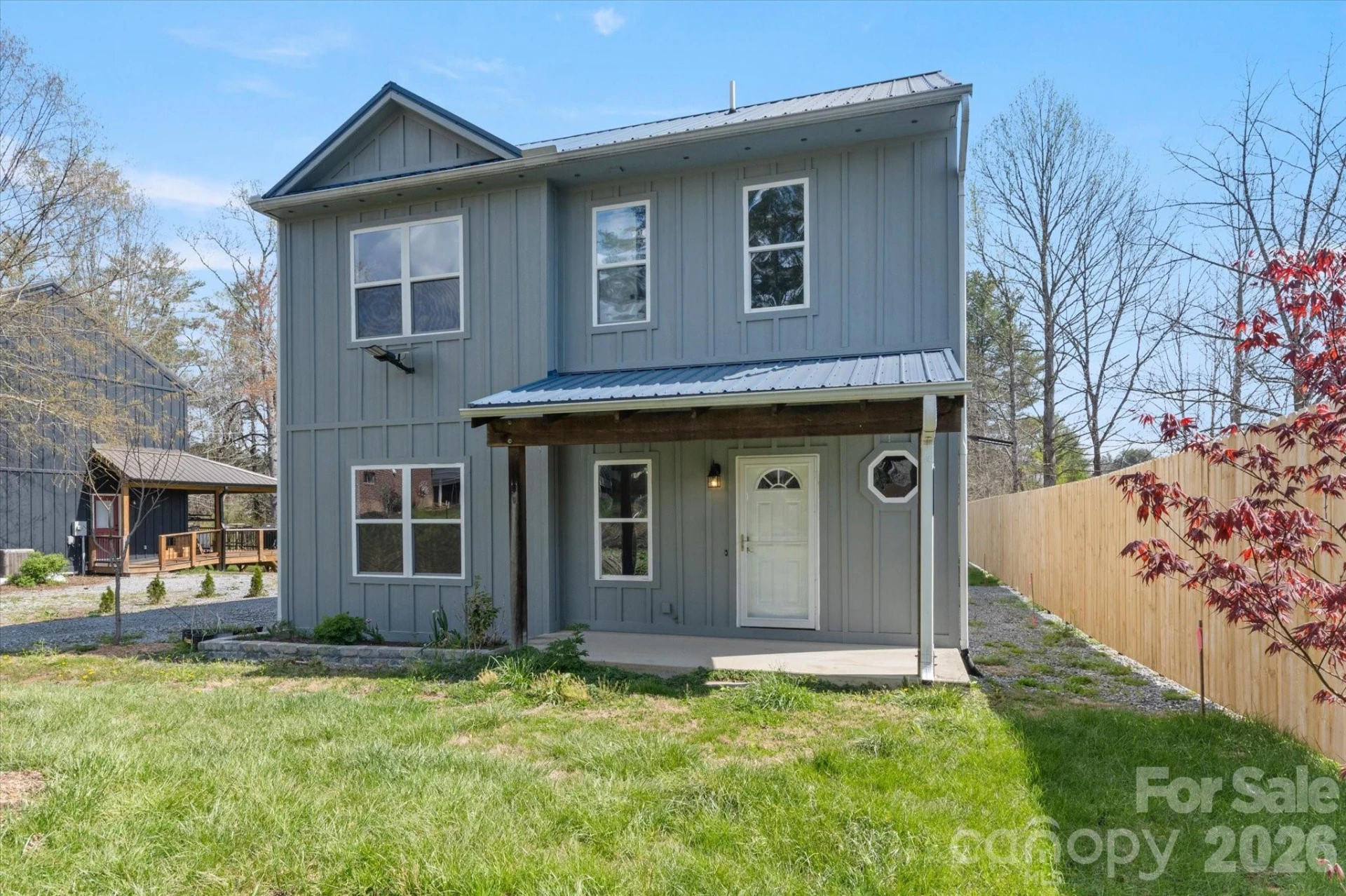 84 Poplar Street - Photo 2