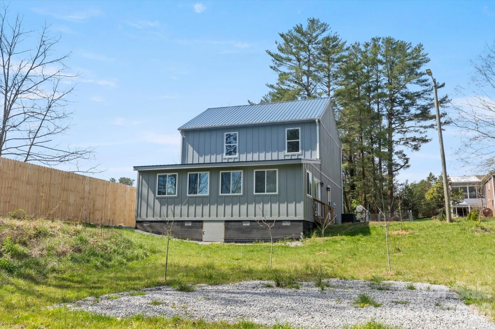 84 Poplar Street - Photo 3