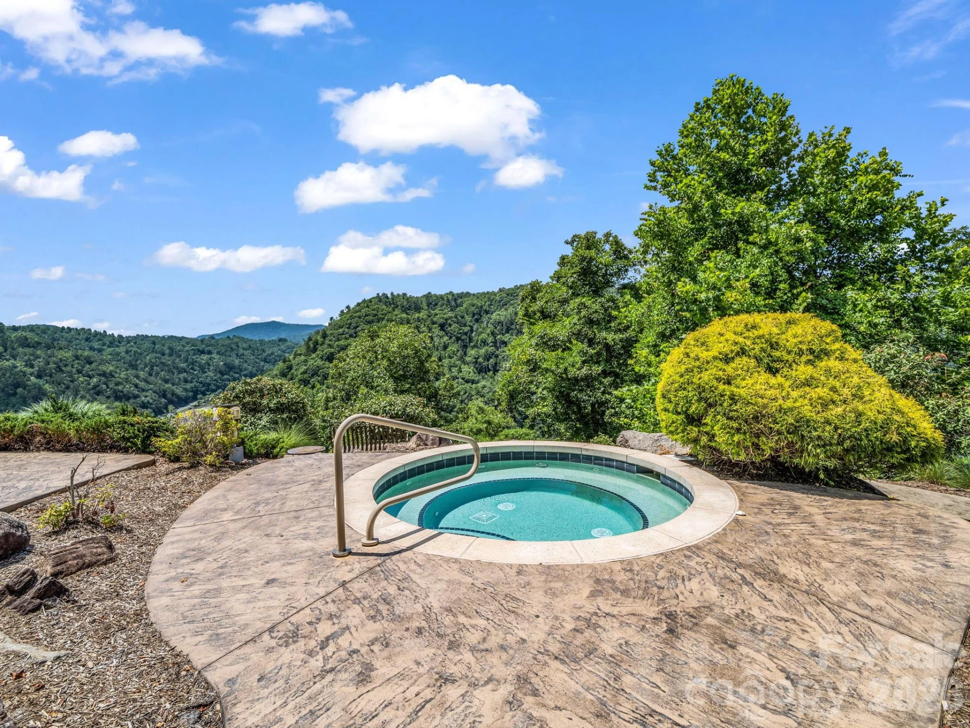 3670 French Broad Parkway - Photo 17
