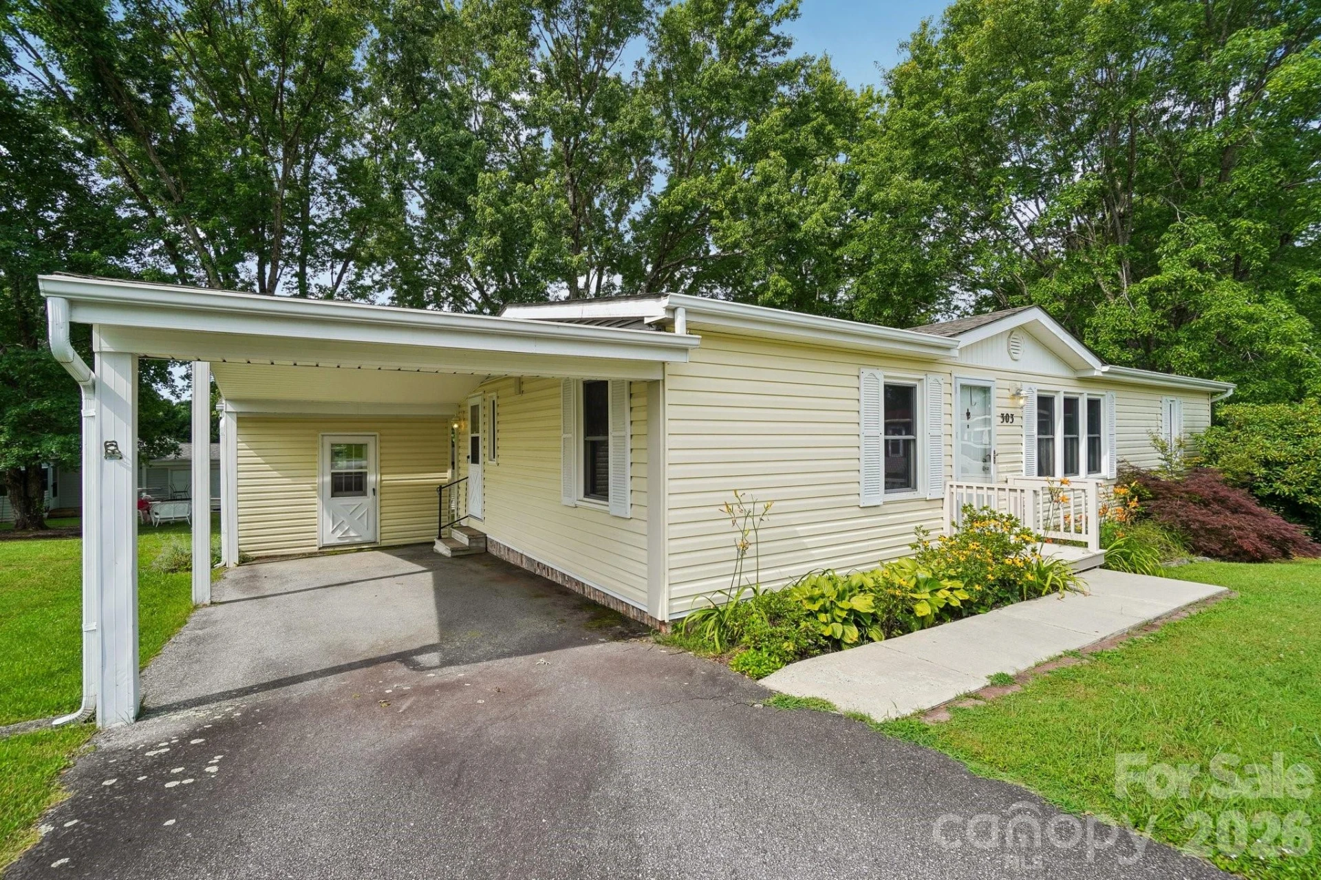303 Meadowbrook Court