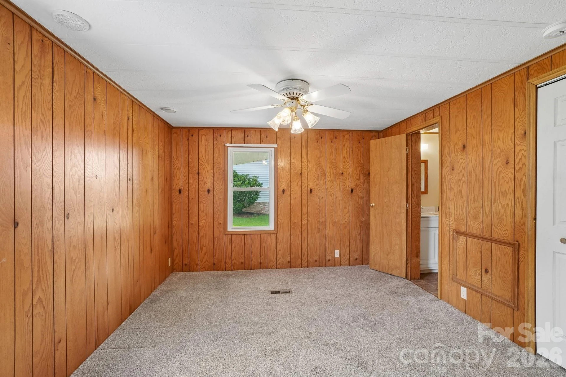 303 Meadowbrook Court - Photo 23
