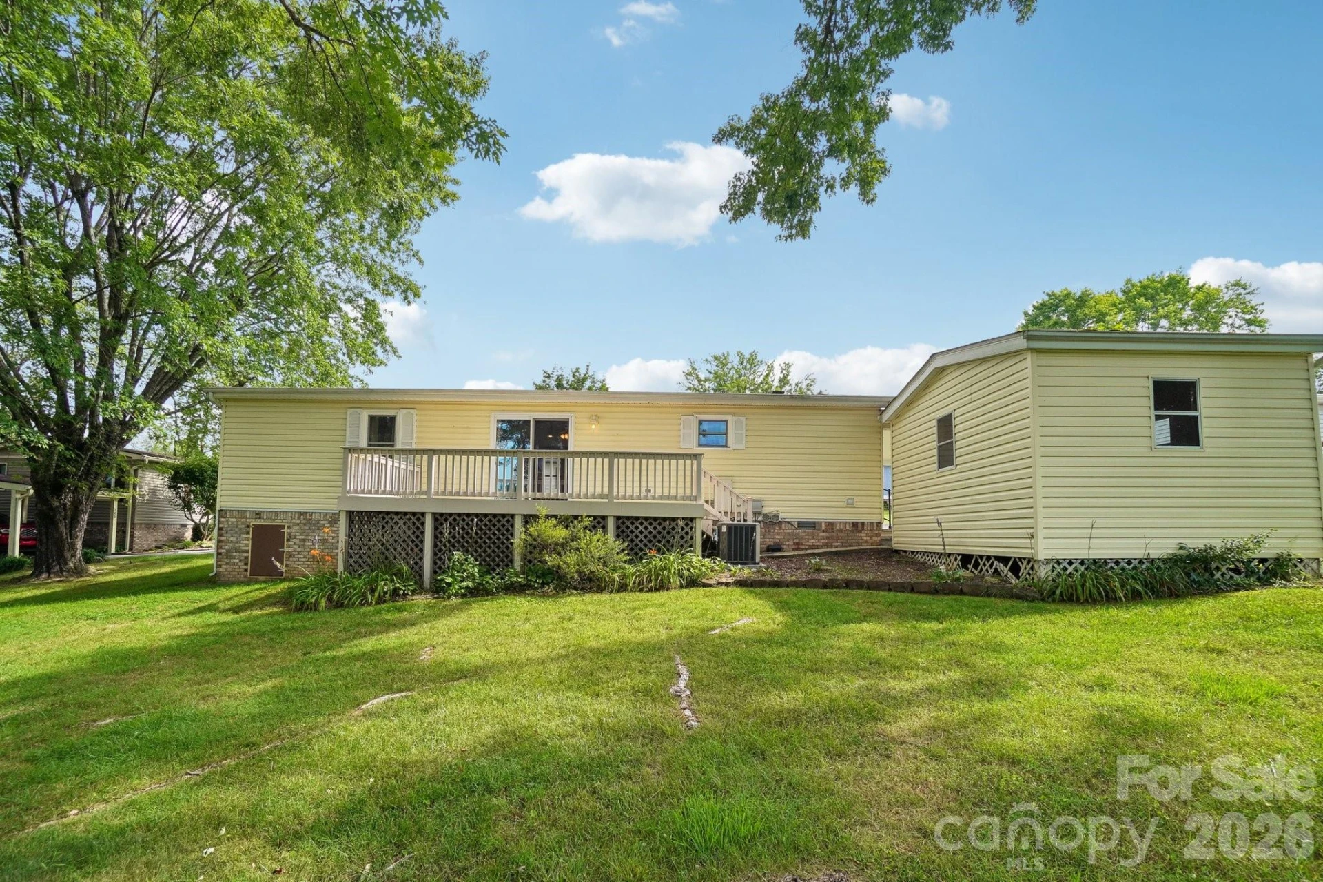 303 Meadowbrook Court - Photo 31