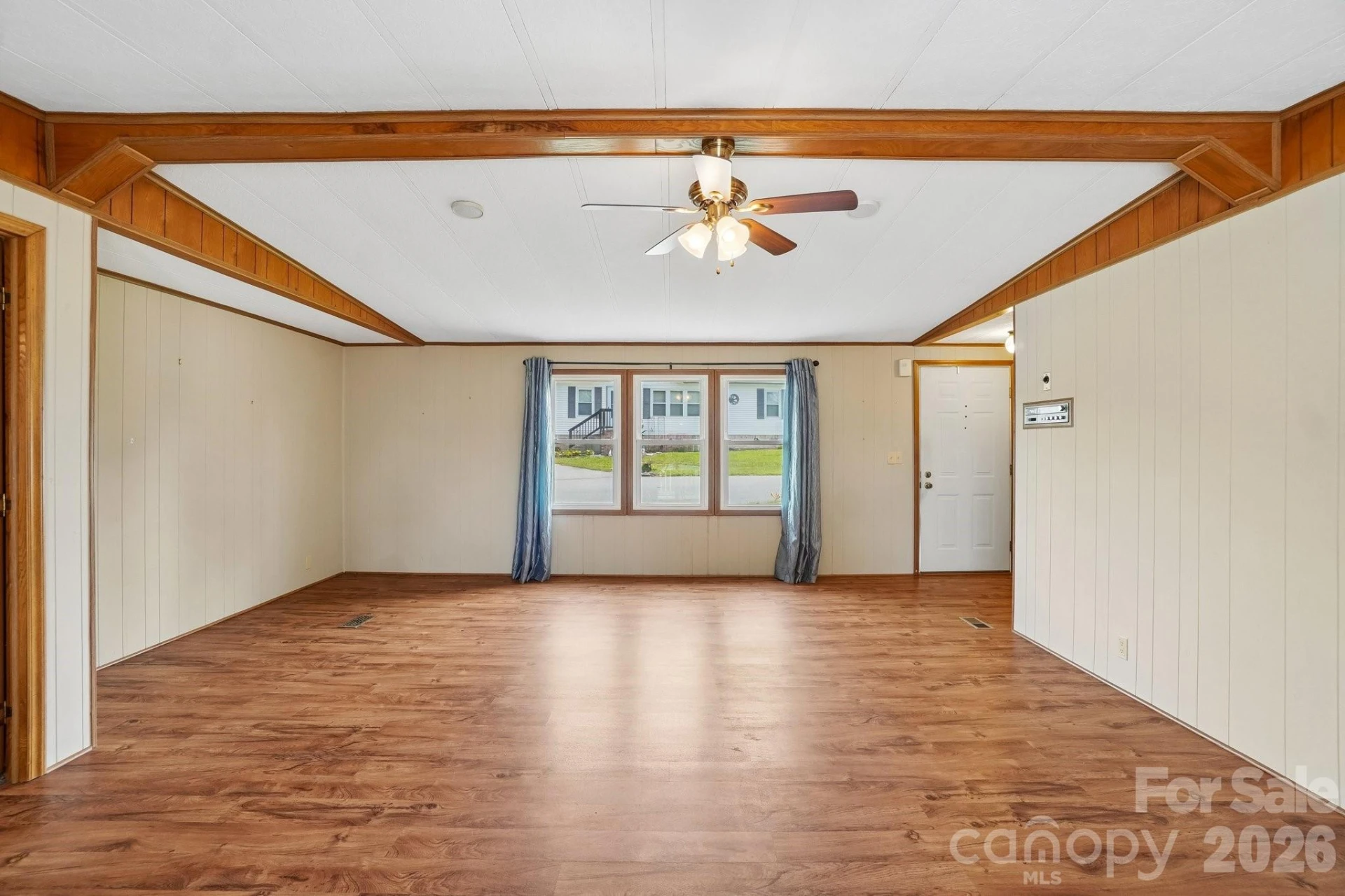303 Meadowbrook Court - Photo 6
