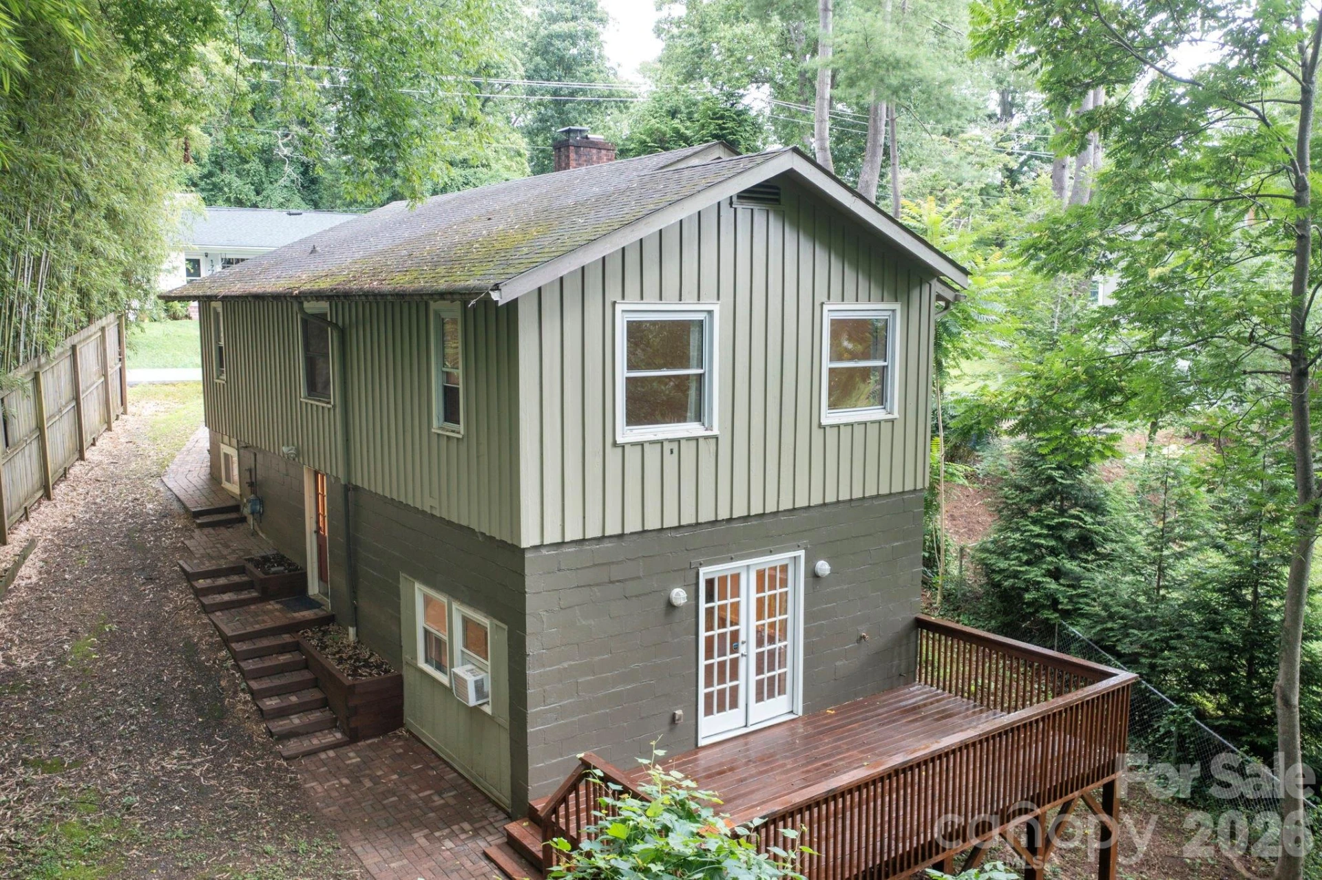 176 Chiles Avenue