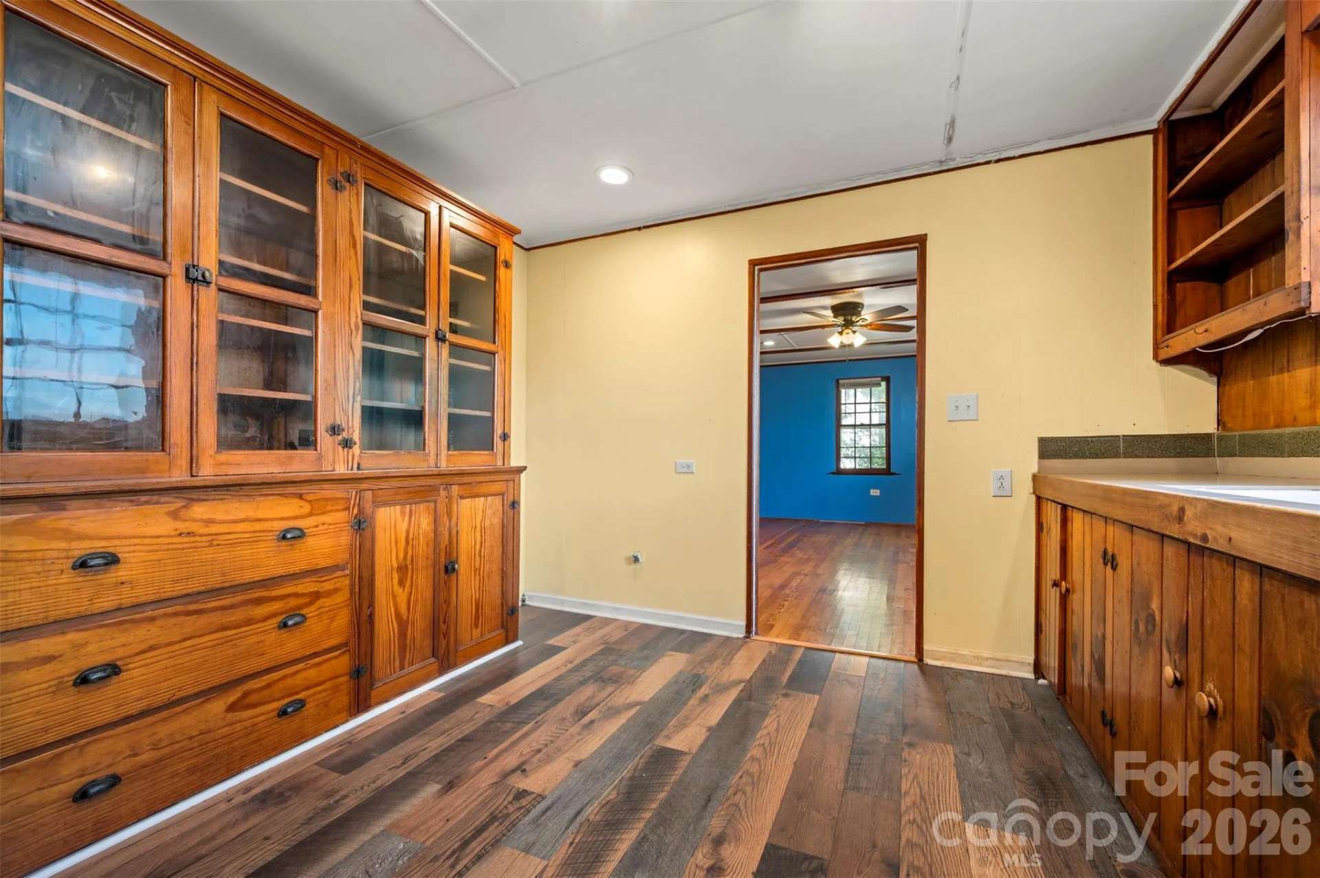 720 Sylvan Boulevard - Photo 15