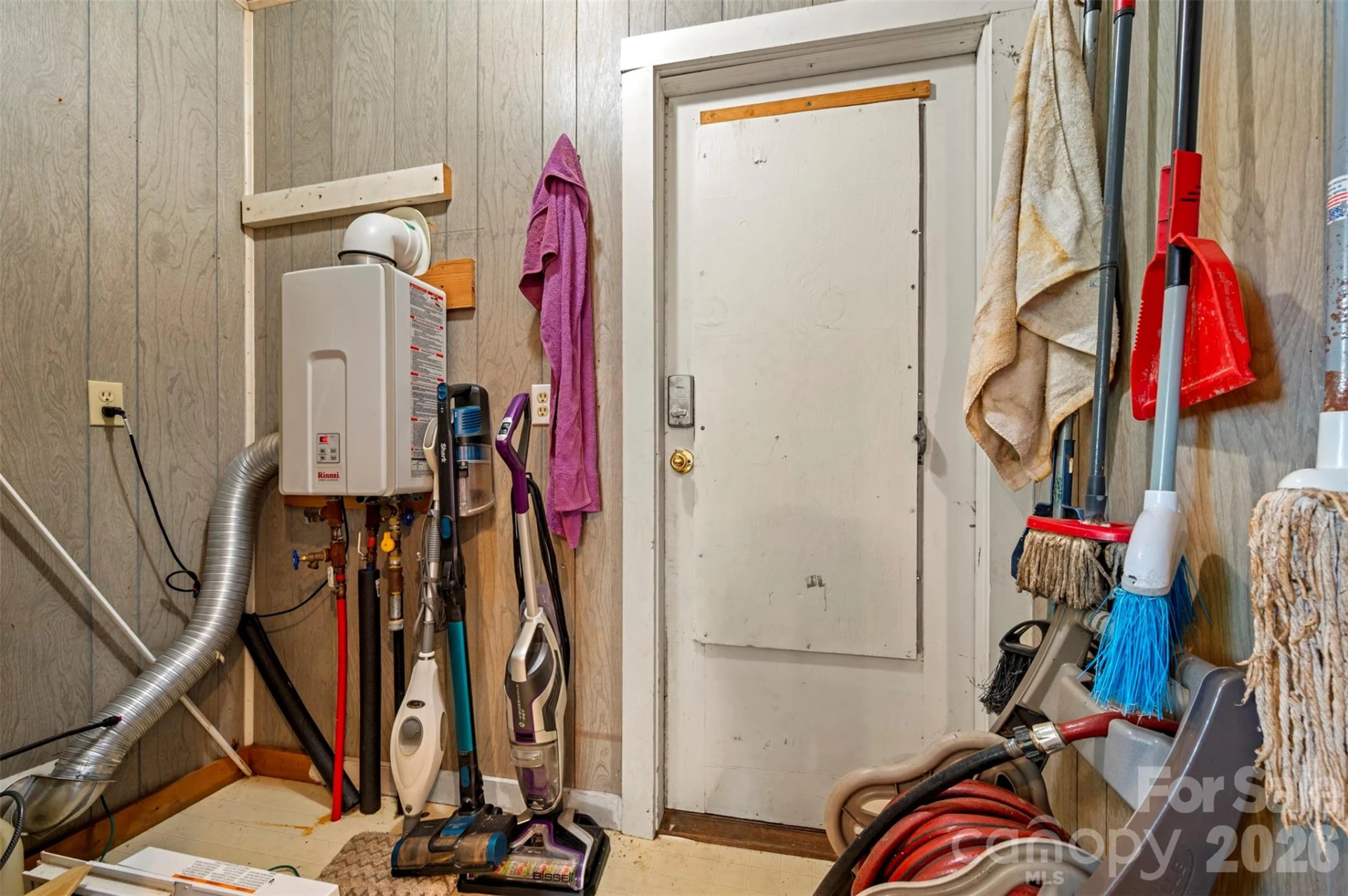720 Sylvan Boulevard - Photo 16