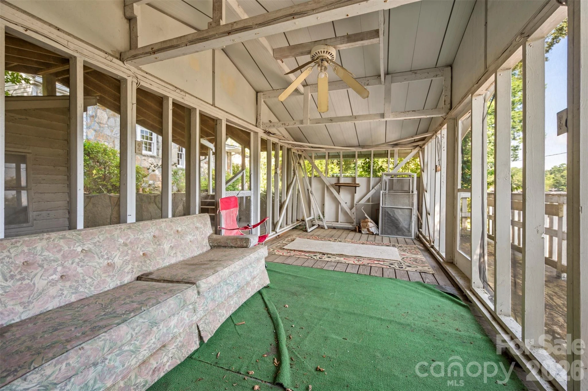 720 Sylvan Boulevard - Photo 32