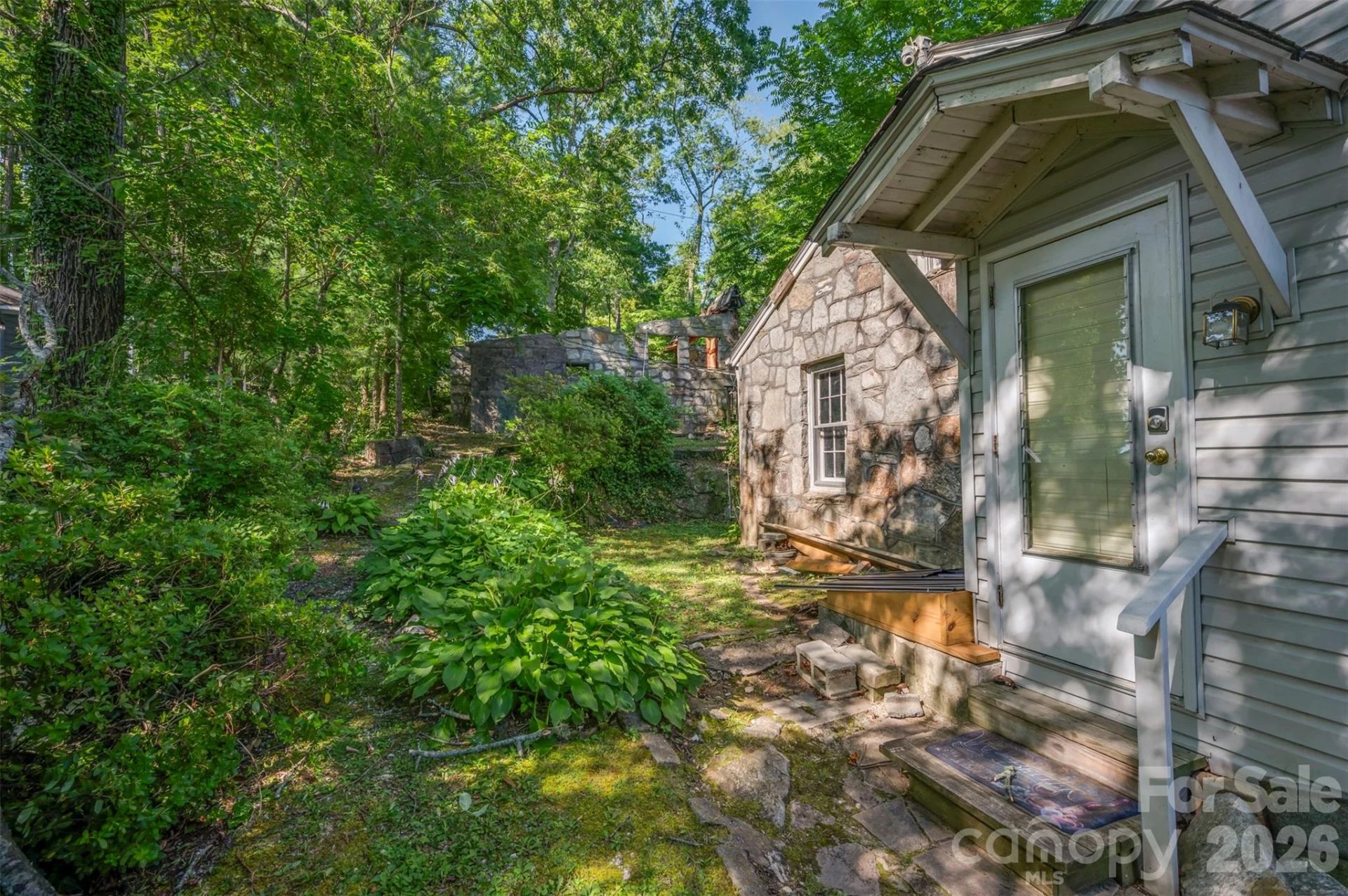 720 Sylvan Boulevard - Photo 37