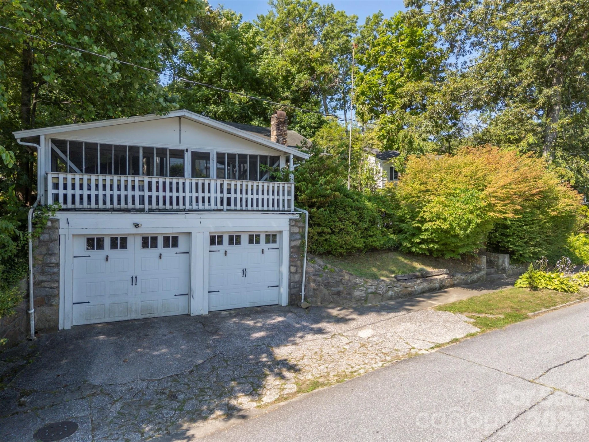 720 Sylvan Boulevard - Photo 5