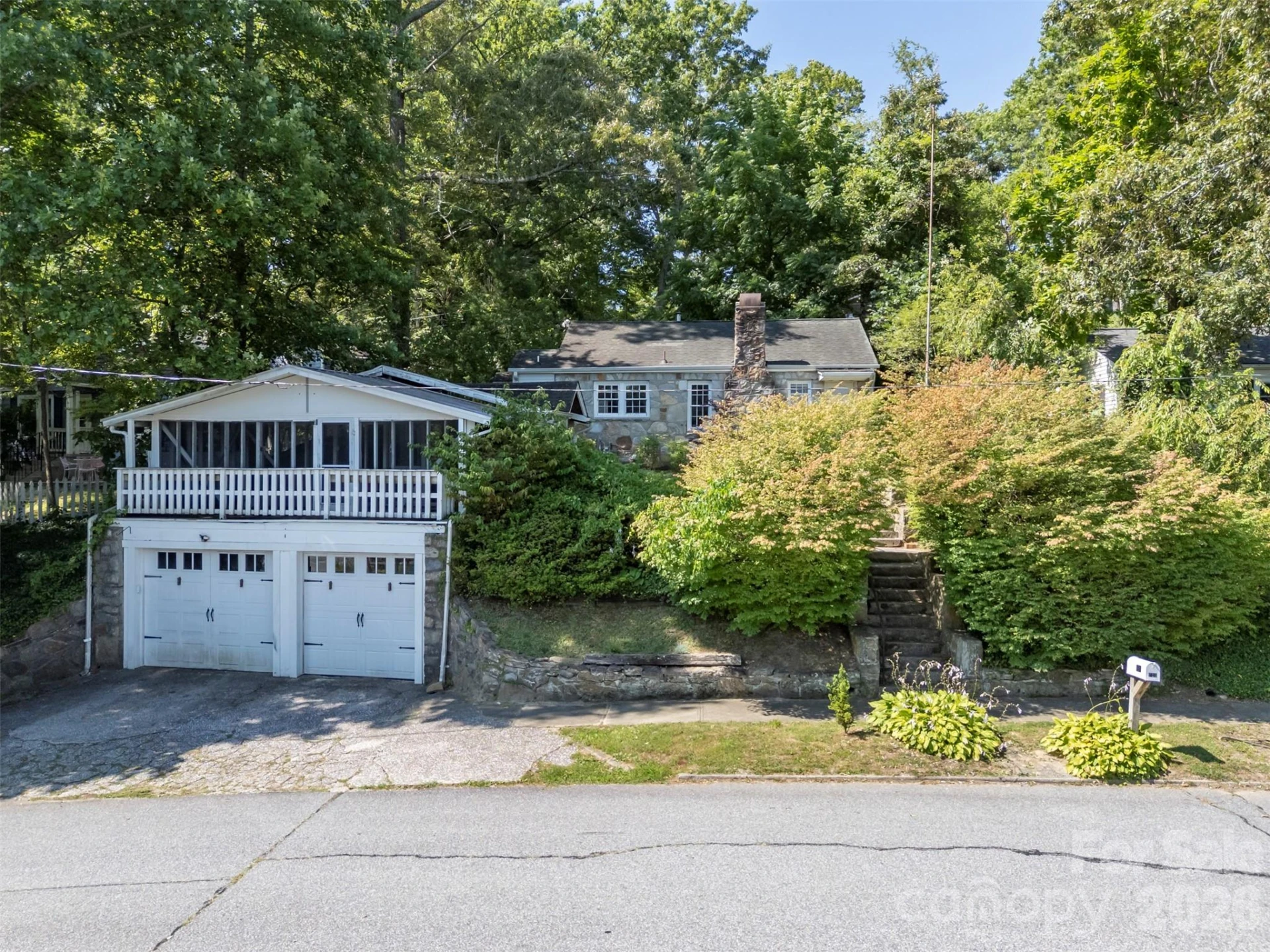 720 Sylvan Boulevard - Photo 7