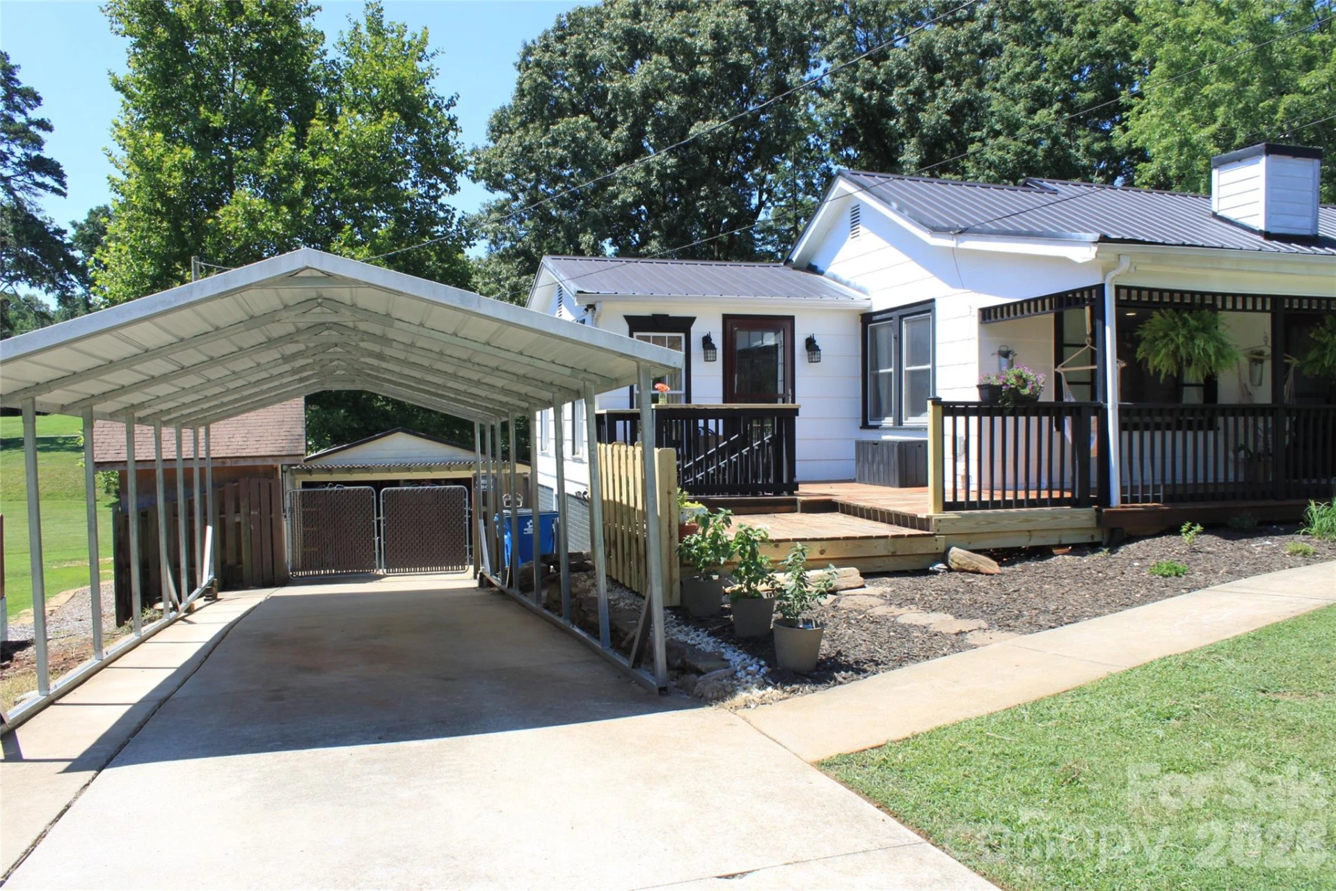 206 Bentwood Drive - Photo 5