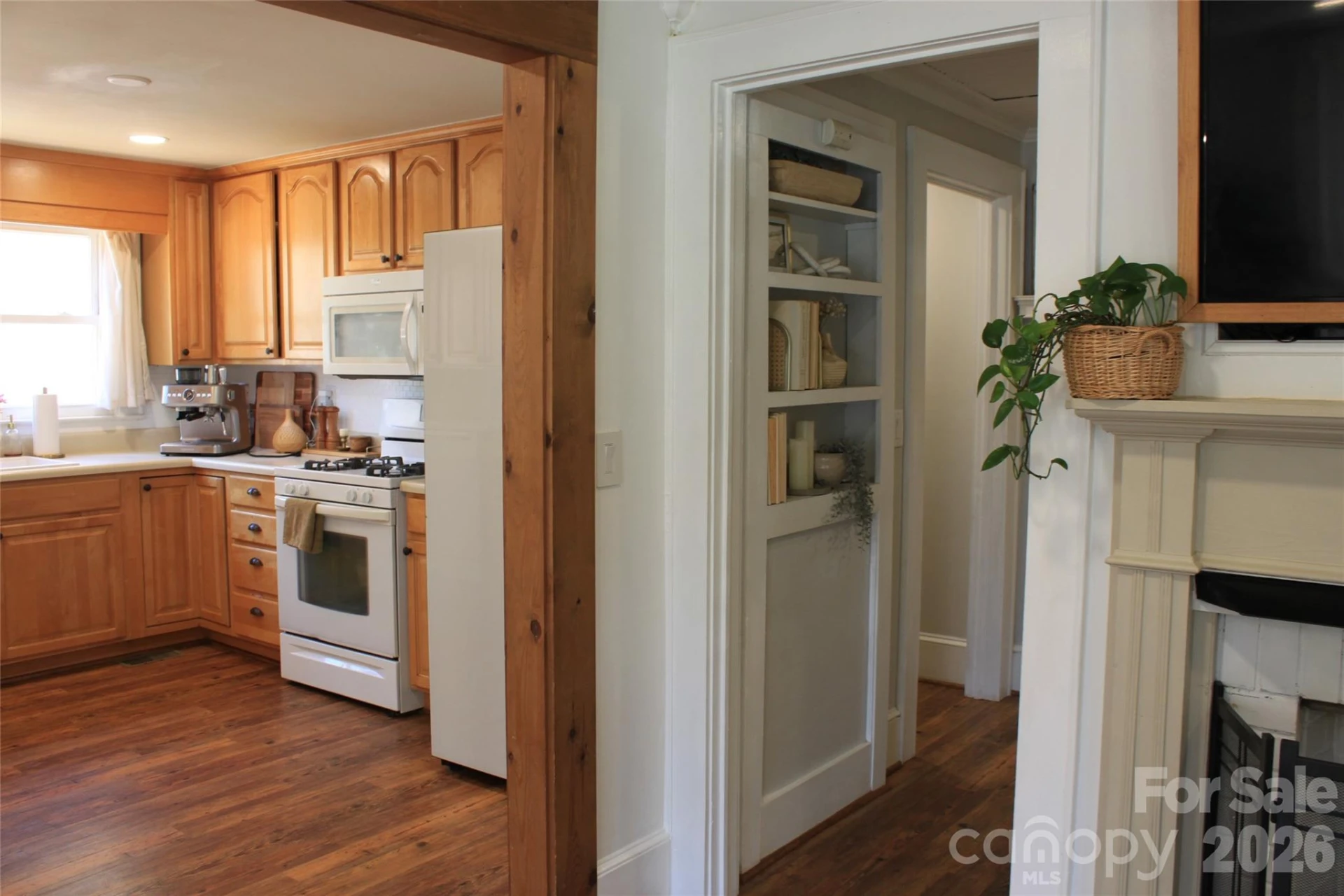 206 Bentwood Drive - Photo 8