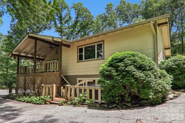 3 Edelweiss Drive, Horse Shoe, NC, 28742