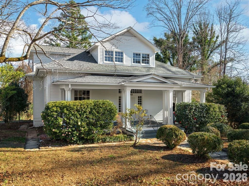 143 S Ridgecrest Avenue - Photo 2