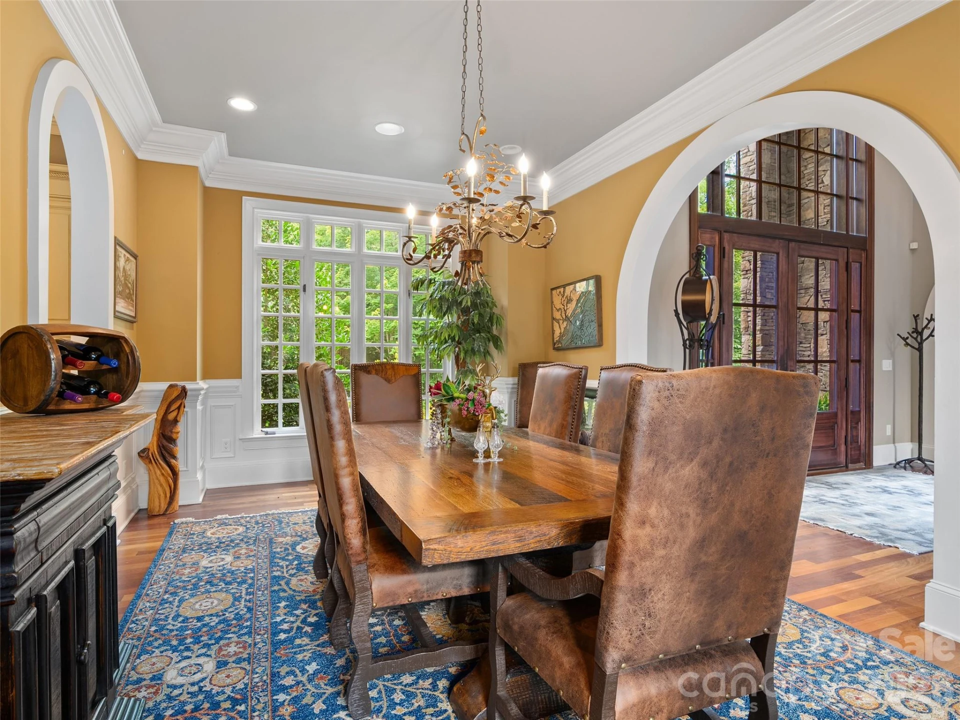413 Barrington Drive - Photo 7
