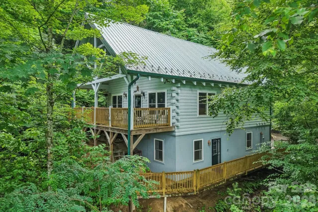 1061 Setzer Cove Road
